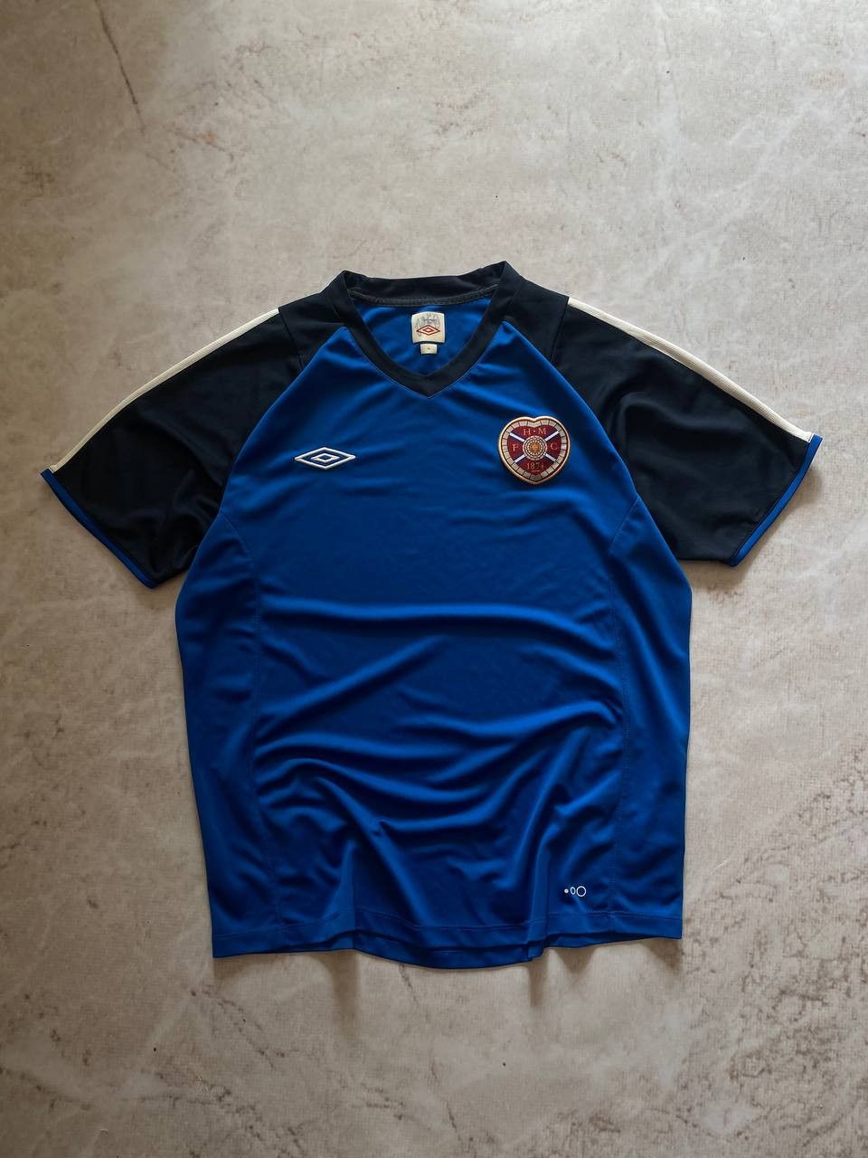 Umbro × Vintage Vintage Umbro Heart Of Midlothian Football Jersey T-Shirt Size US XL / EU 56 / 4 - 1 Thumbnail