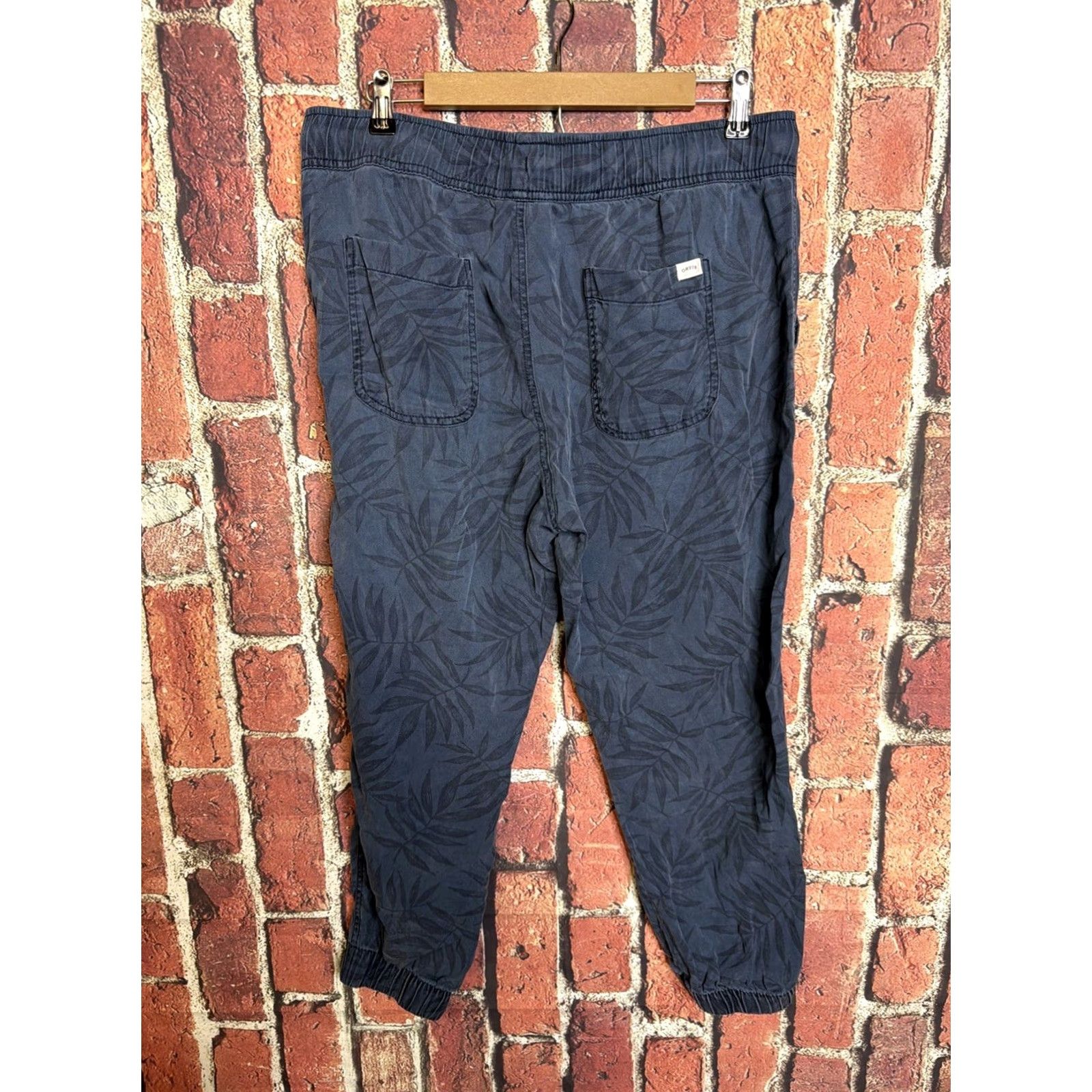 Orvis Orvis Womens Jogger Pants Size L Floral Hawaii Lyocell Elastic Waist Blue Tapered Spring Summer Size 36" / US 14 / IT 50 - 3 Thumbnail