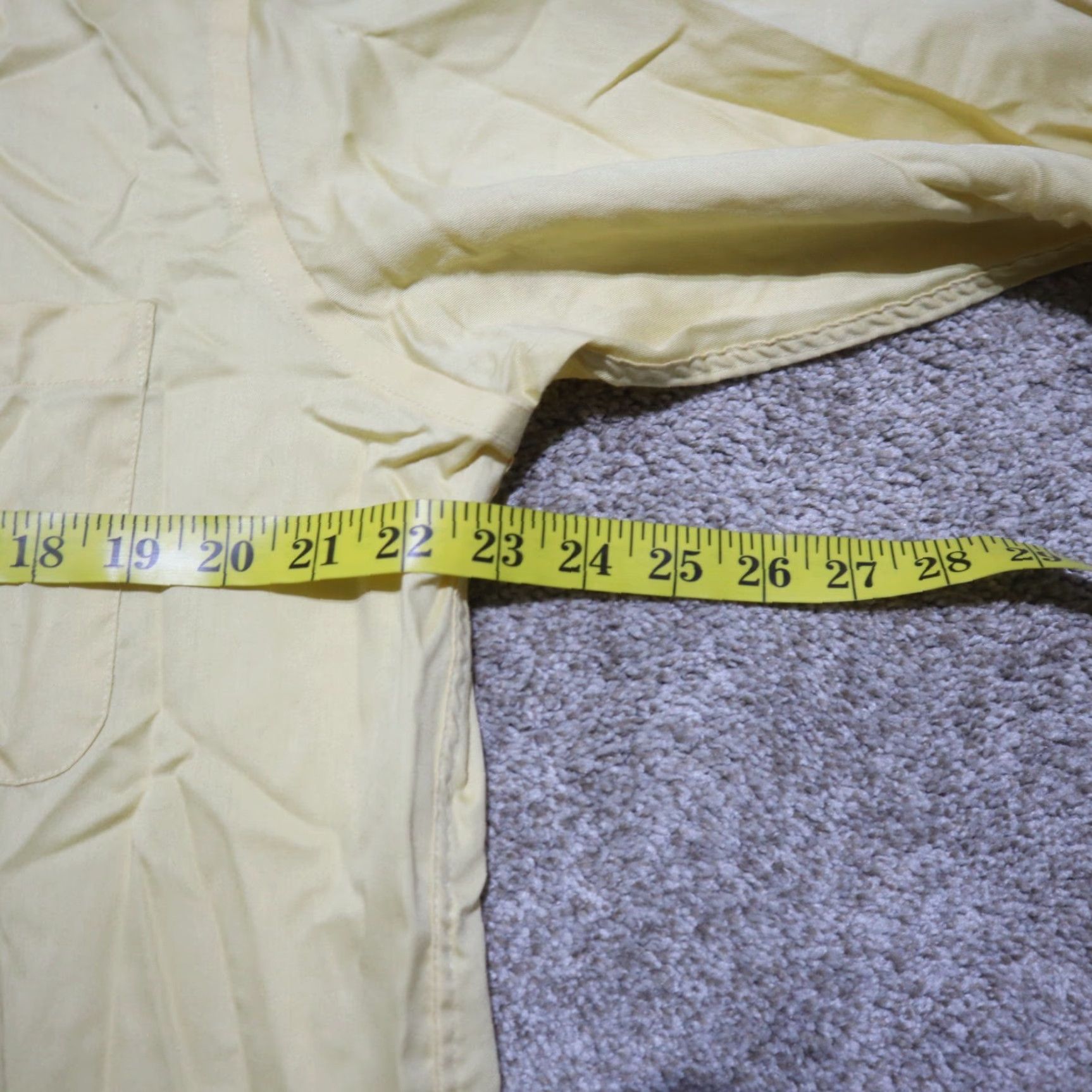Izod IZOD Shirt Button-Up Adult Men Yellow Long Sleeve Size 16.5 32/33 Colorful Solid Casual Size US XL / EU 56 / 4 - 5 Thumbnail