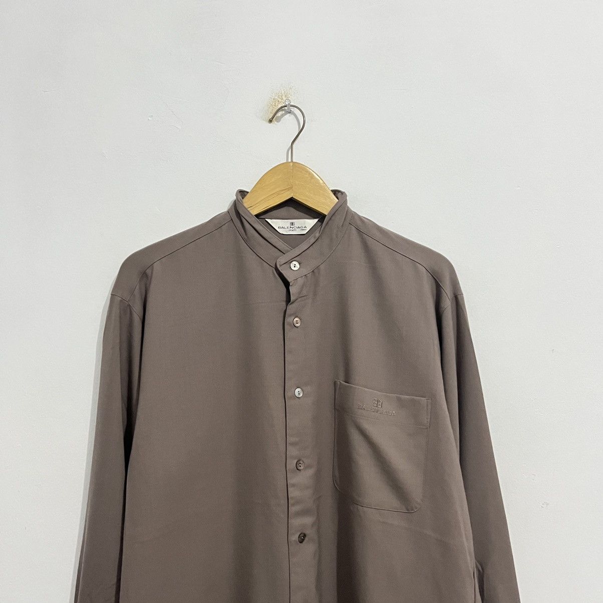 Balenciaga Balenciaga Basic Shirt Stand Collar Size US L / EU 52-54 / 3 - 2 Thumbnail