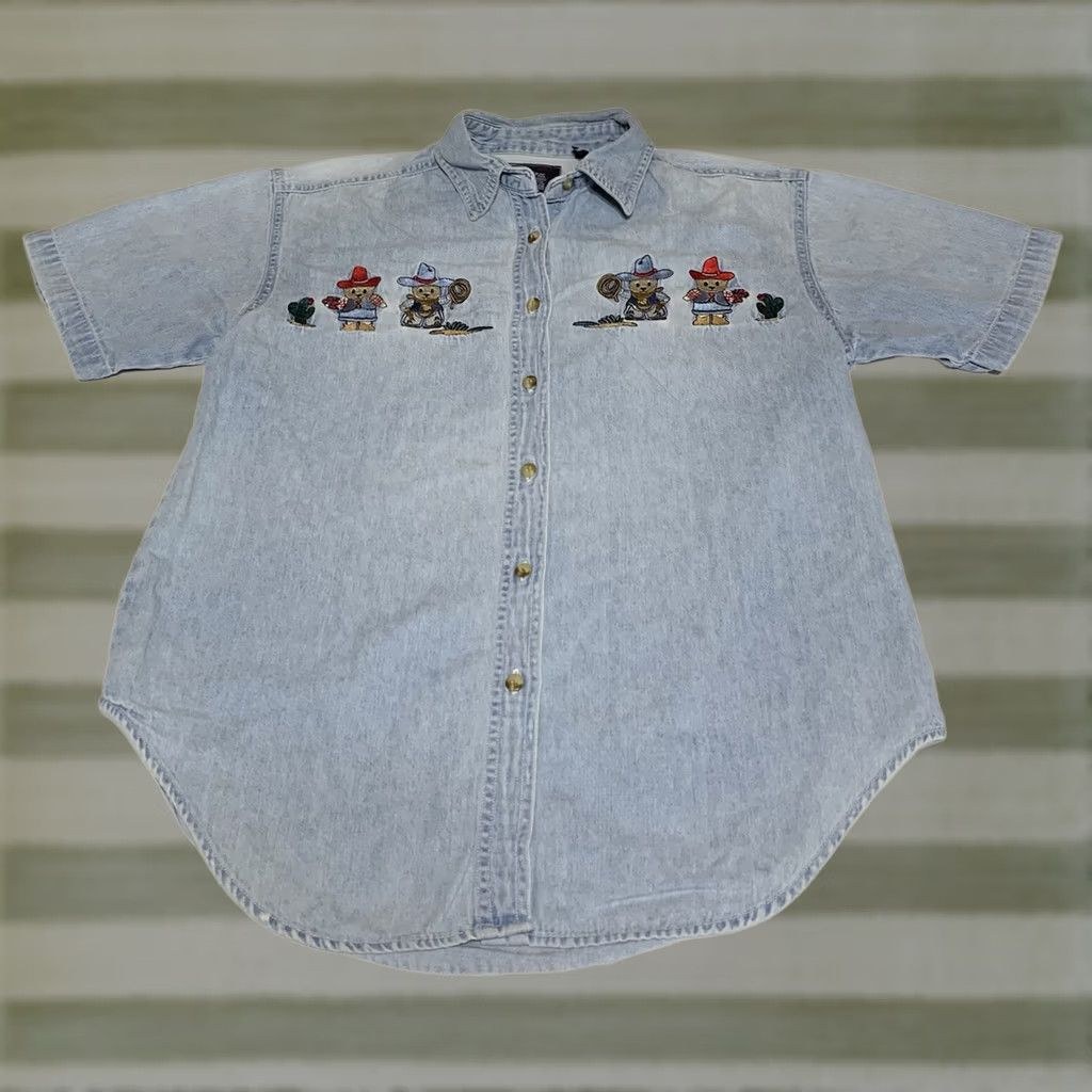 Vintage VINTAGE Lets Quinn Again Women's Shirt Cowboy Bears Blue Short Sleeve Button-Up Top Sz A S Size S / US 4 / IT 40 - 1 Thumbnail