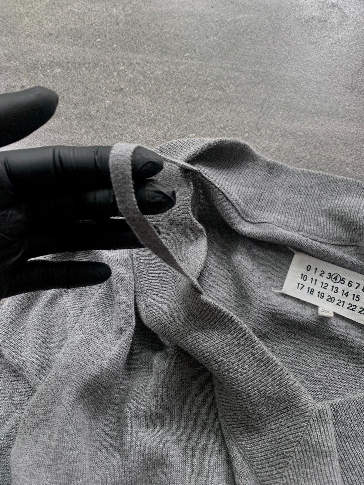 Maison Margiela FREE TAX! Line 4 Cropped Elbow Patch Sweater Size S / US 4 / IT 40 - 7 Thumbnail