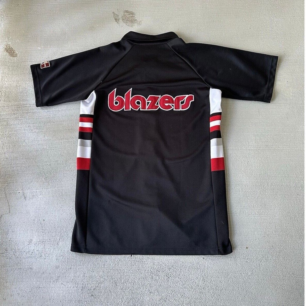 Majestic × NBA × Vintage VINTAGE Y2K NBA JERSEY PORTLAND TRAIL BLAZERS (XL) Size US XL / EU 56 / 4 - 1 Thumbnail