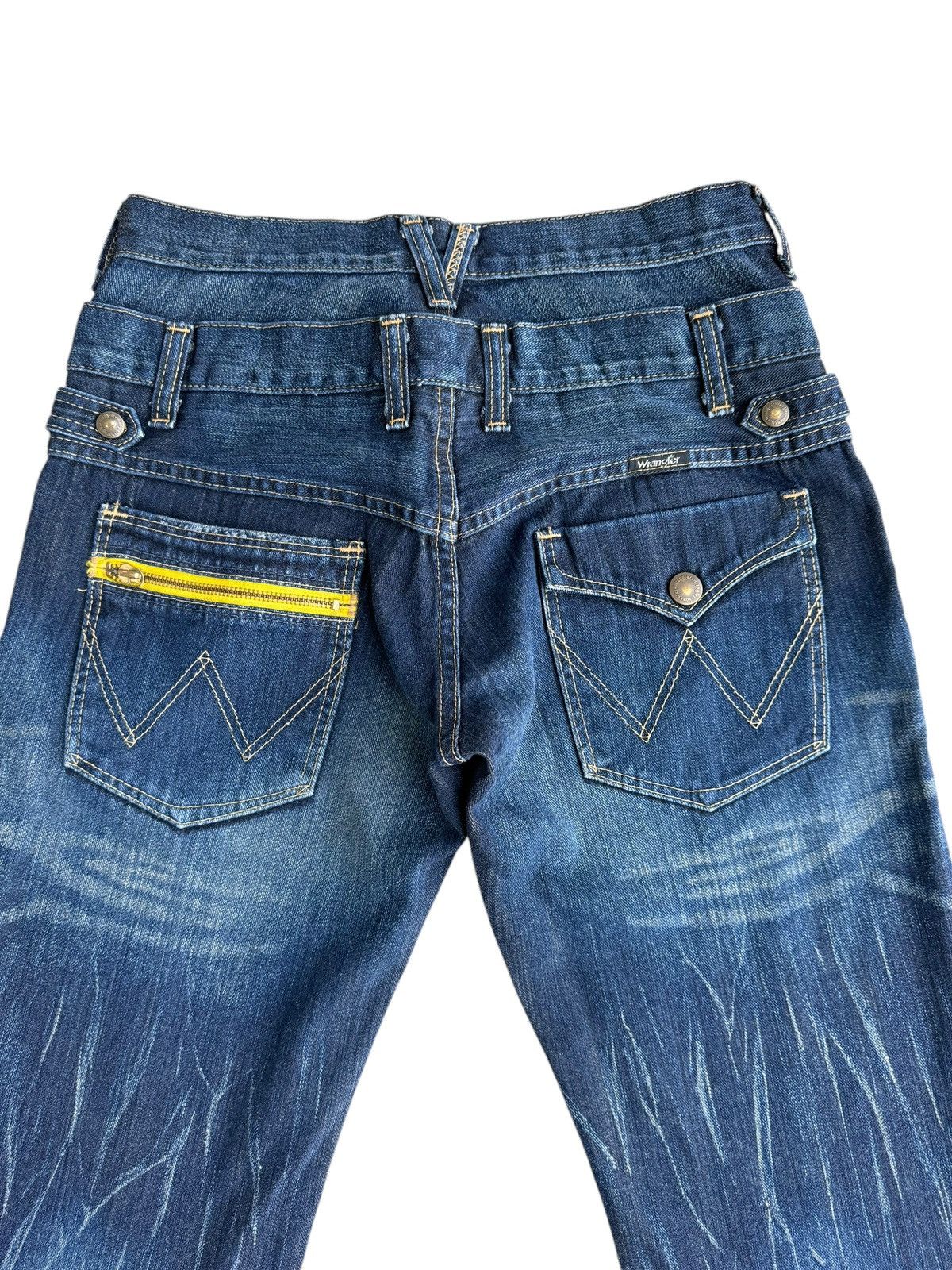 Le Grande Bleu (L.G.B.) × Wrangler ⚡️⚡️Japanese Brand Distressed Wrangler Double Waist Jeans Size US 30 / EU 46 - 10 Thumbnail