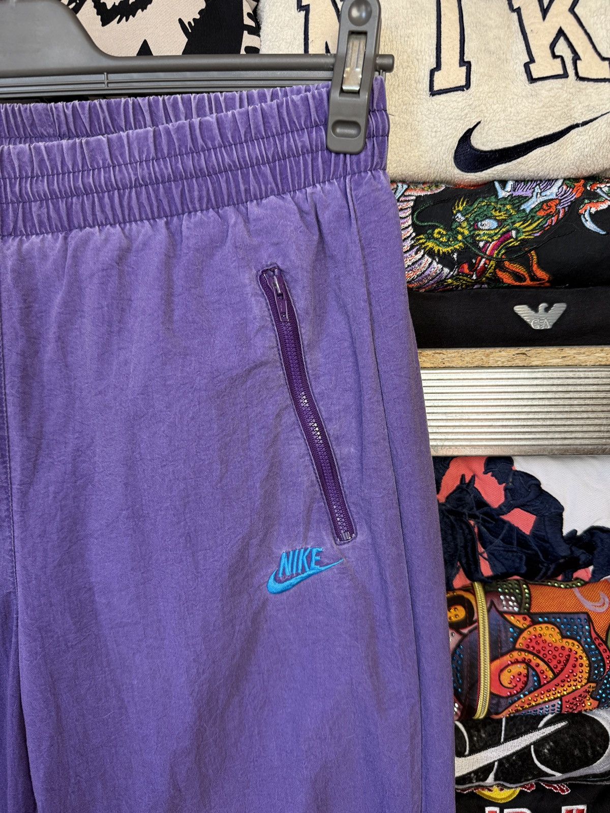 Japanese Brand Nike Vintage Nylon Pants Baggy Wide Woven Sweatpants Japan Size US 32 / EU 48 - 4 Thumbnail