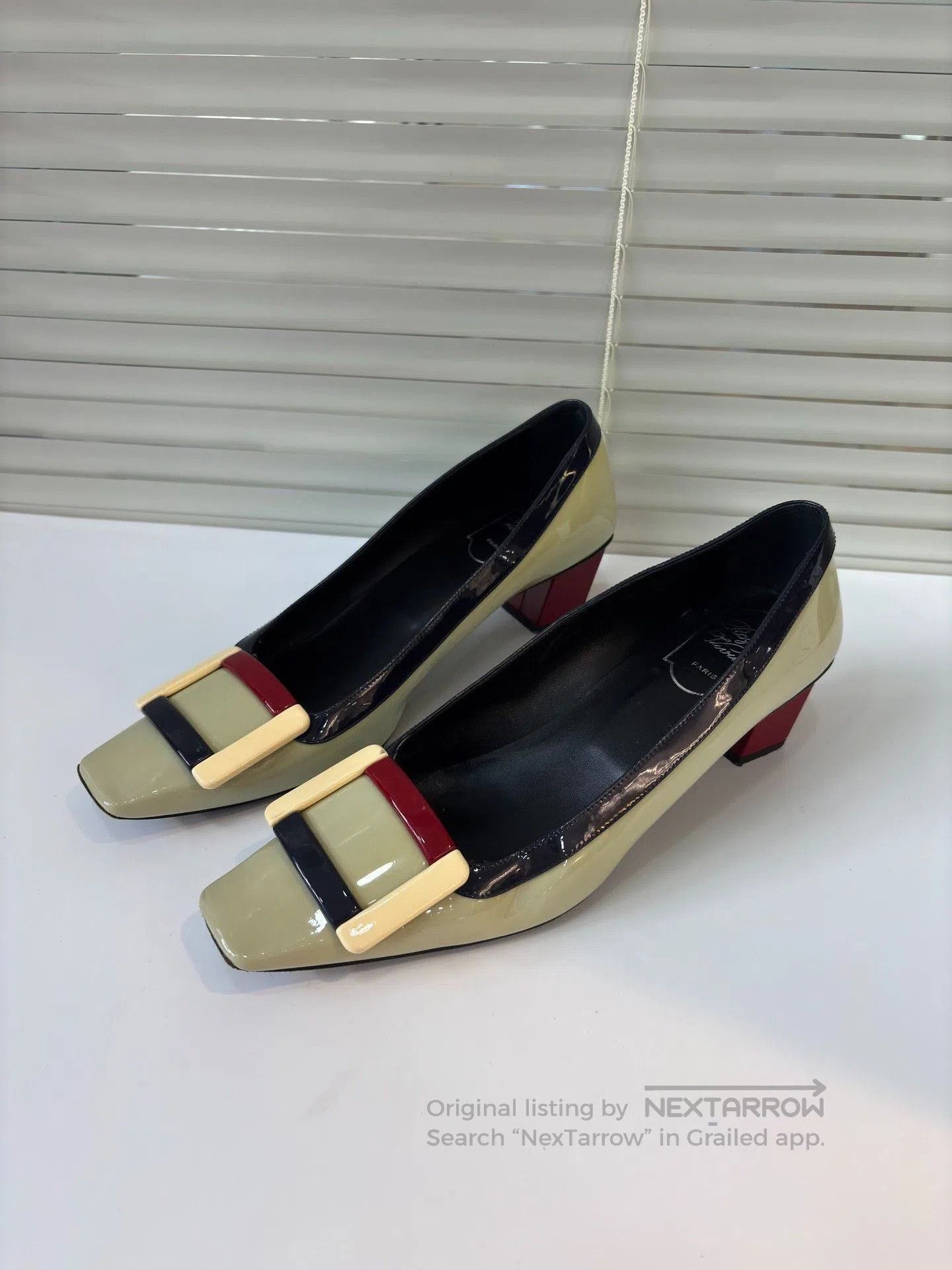 Roger Vivier RV Classic Colorblock Women's Shoes. Size US 7.5 / IT 37.5 - 2 Thumbnail