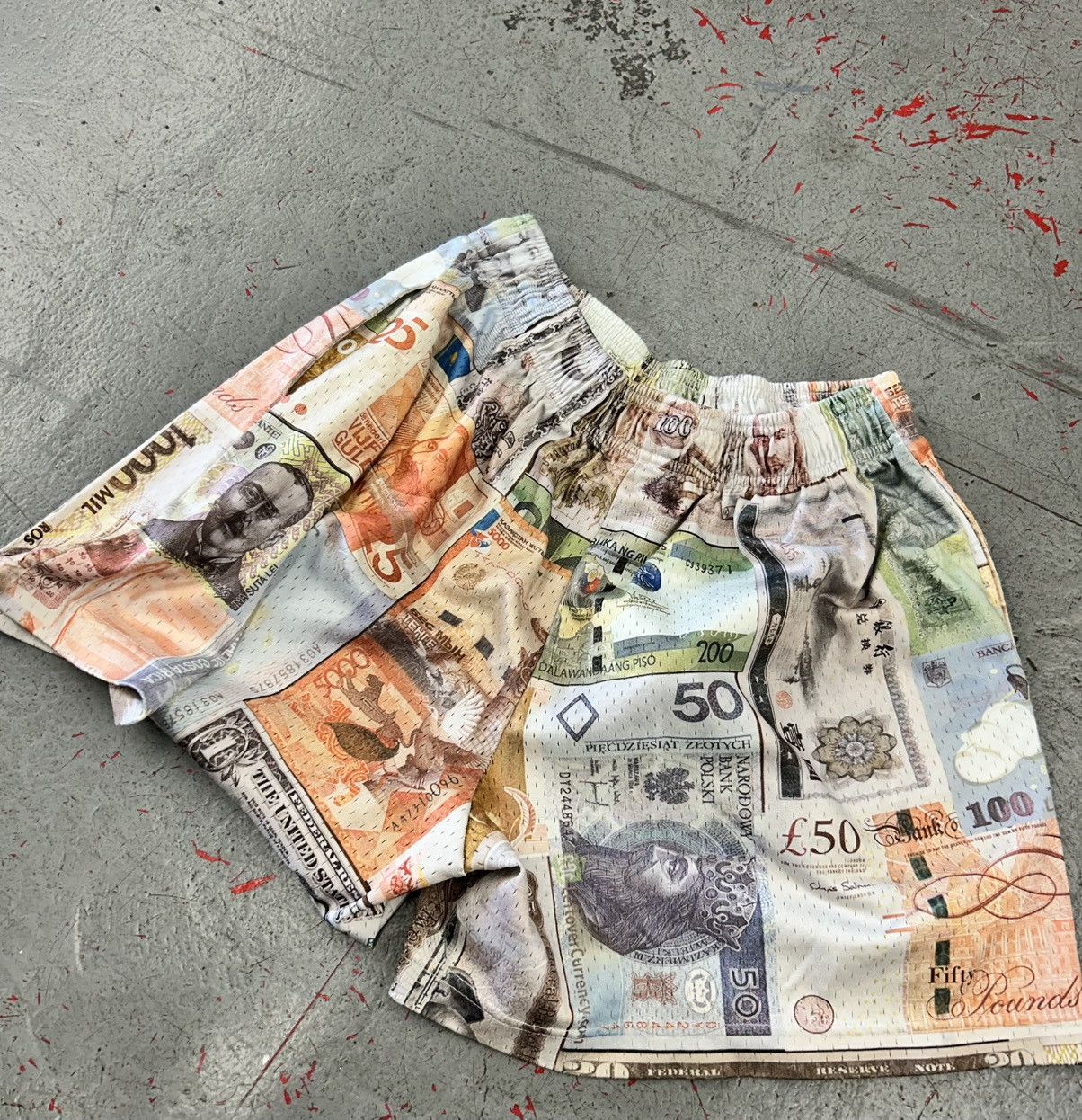 Bravest Studios Bravest Studios Money Shorts Size XL Size US 40 / EU 56 - 2 Thumbnail