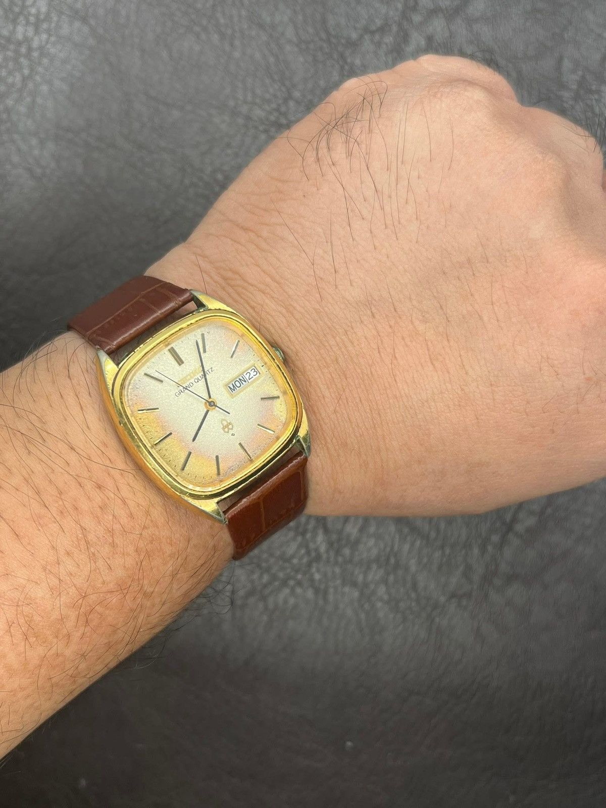 Seiko Vintage 70s Seiko Grand Quartz Frosted Diamond Dust Dial Size ONE SIZE - 2 Thumbnail