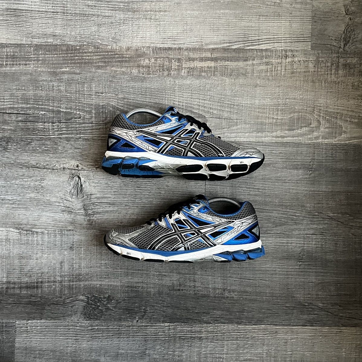 T4k3n asics store