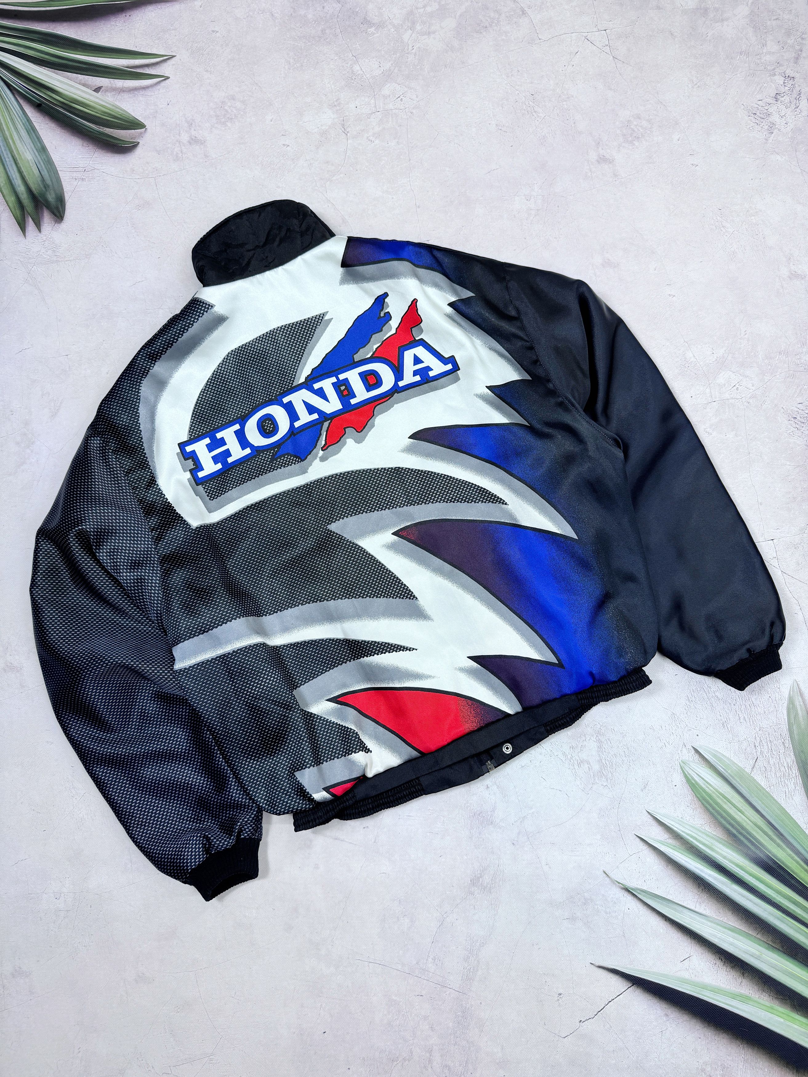 Honda × Racing × Vintage Vintage honda rothmans racing