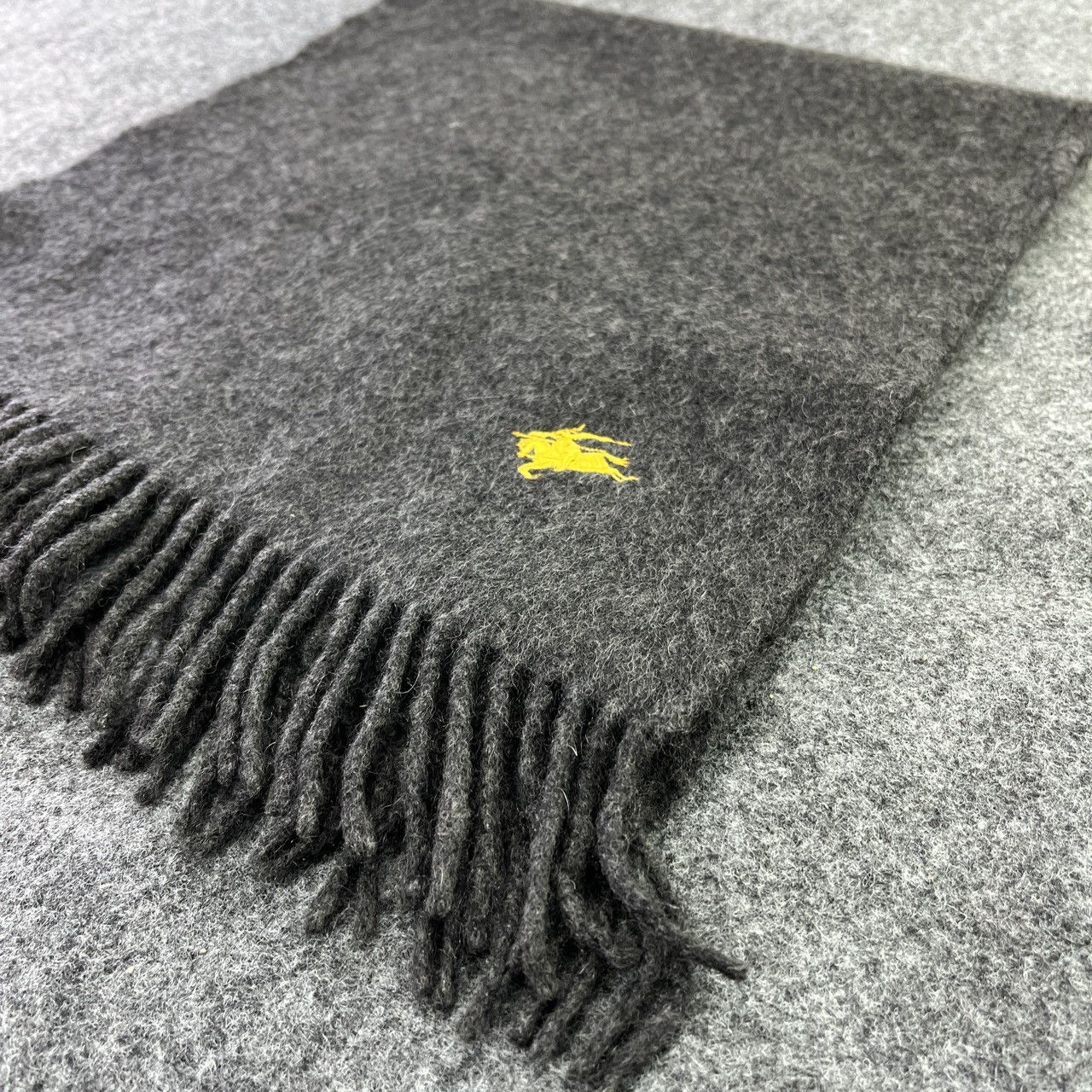 Burberry × Vintage Burberry Plain Scarf / Muffler / Neckwear T687 Size ONE SIZE - 8 Thumbnail