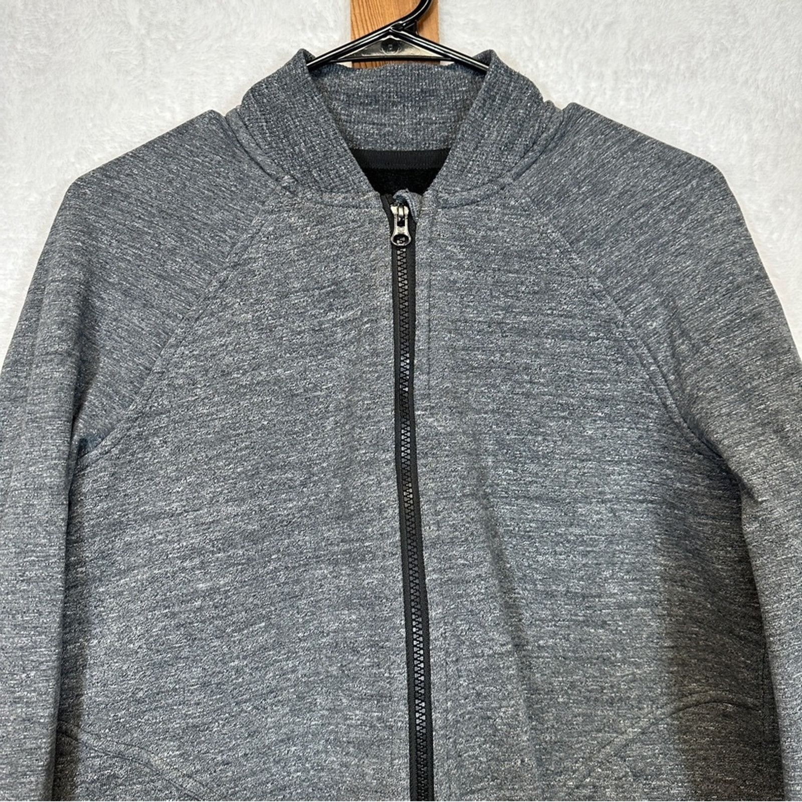Lululemon Lululemon Pleat To Street Bomber Jacket Sz 6 Size M / US 6-8 / IT 42-44 - 3 Thumbnail
