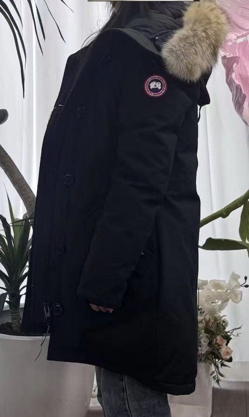 Canada Goose Canada Goose Womens Parka Coat With Fur Hood Black S/P Size S / US 4 / IT 40 - 10 Thumbnail