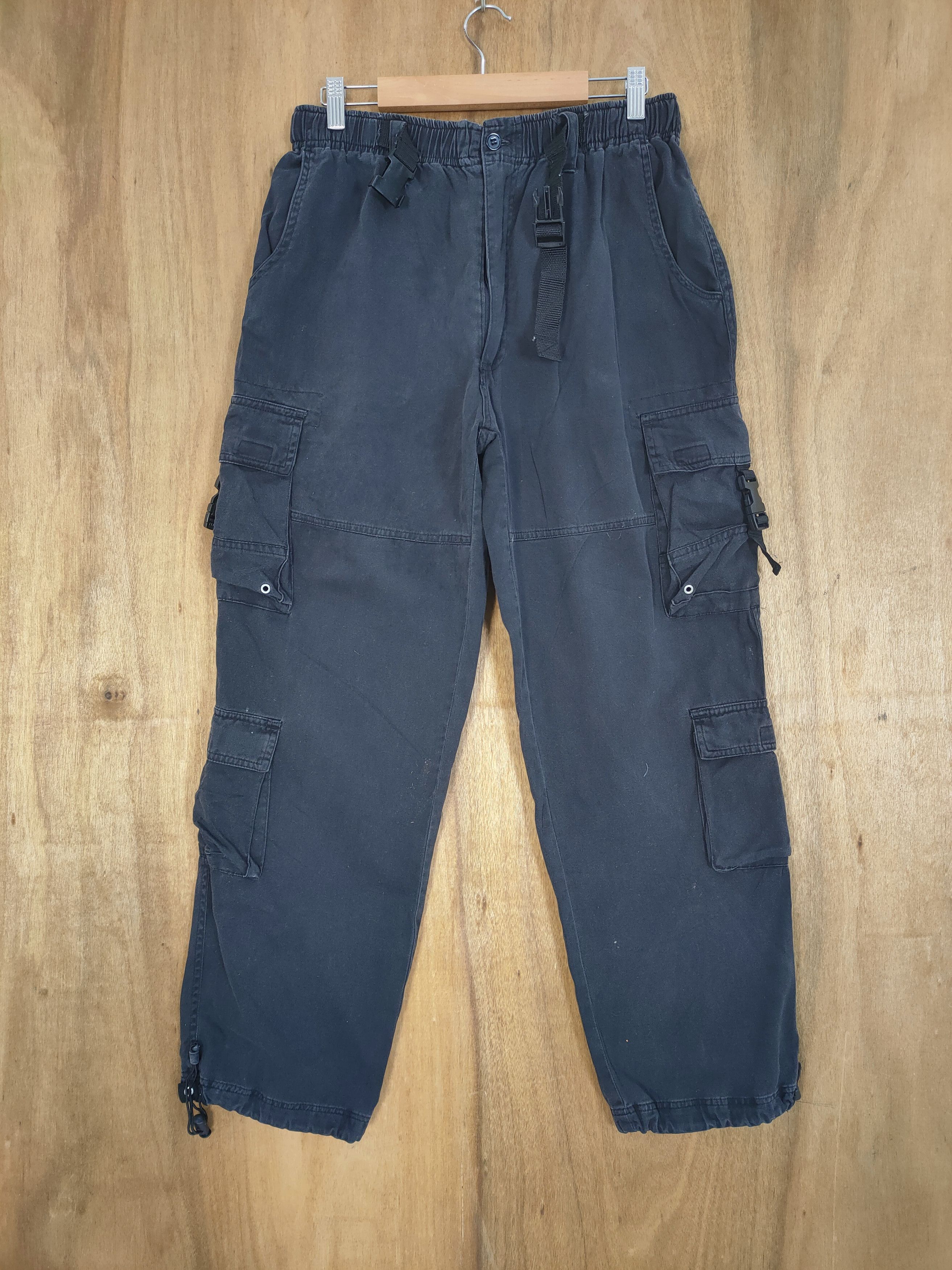 Japanese Brand JAPANESE BRAND BLACK MULTIPOCKET CARGO PANTS Size US 30 / EU 46 - 2 Thumbnail
