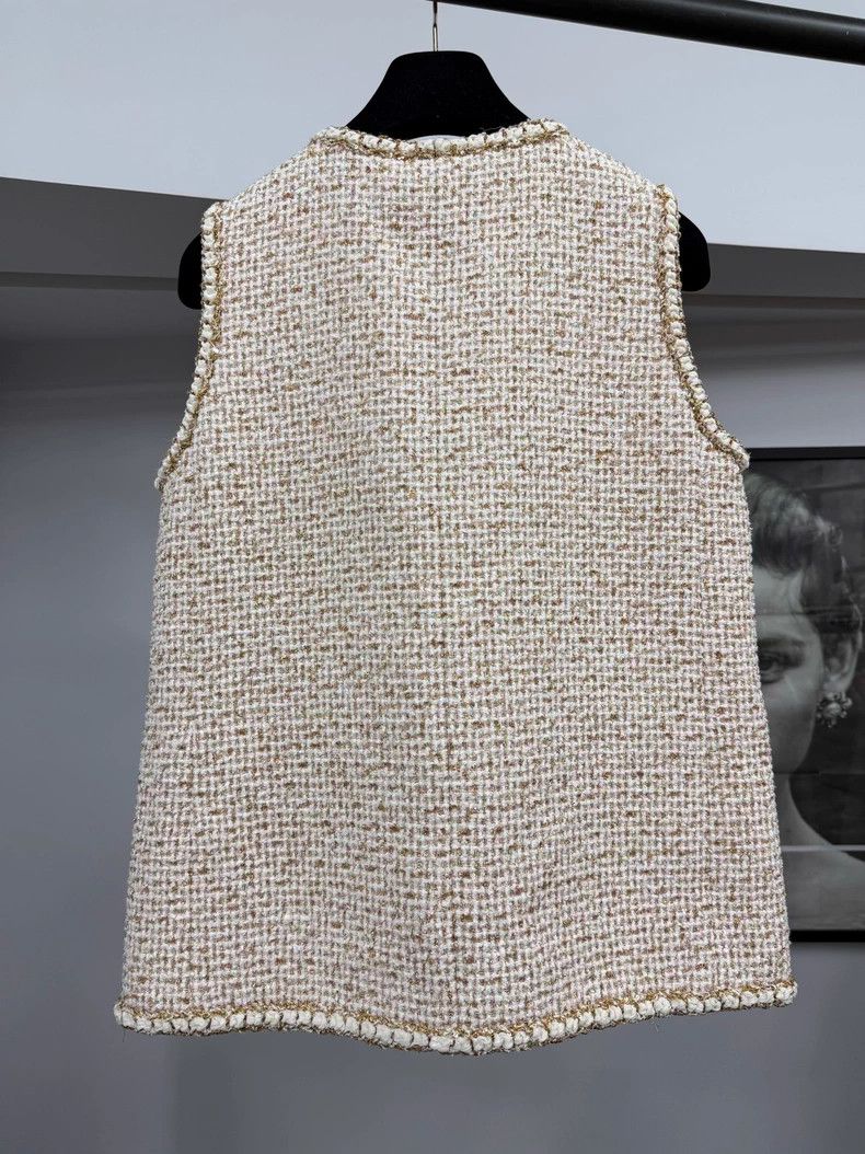 Chanel Chanel 26C gold silk beige vest Size XS / US 0-2 / IT 36-38 - 3 Thumbnail
