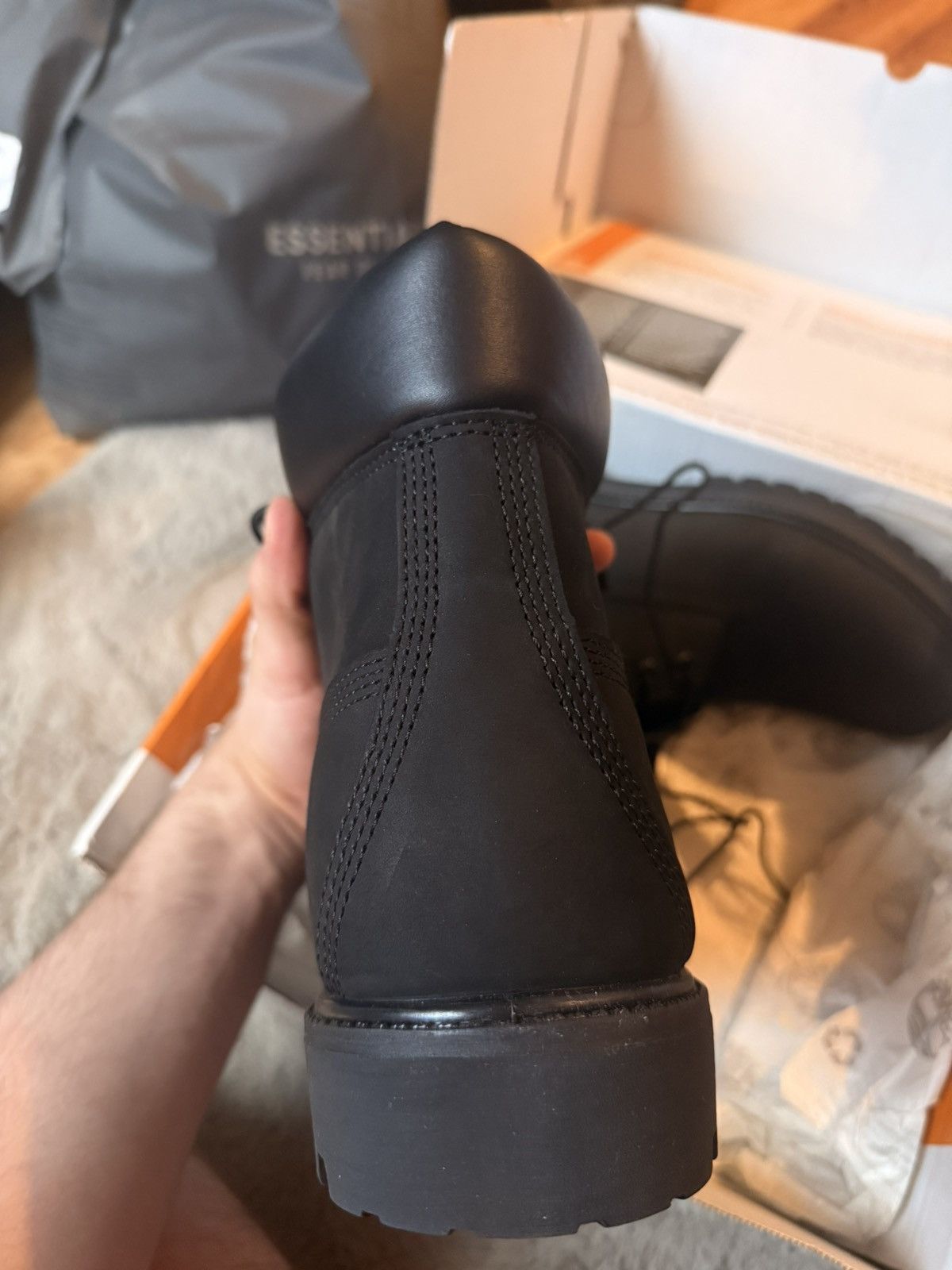 Timberland Timberland 6 inch premium 44 size black winter Size US 11 / EU 44 - 8 Thumbnail