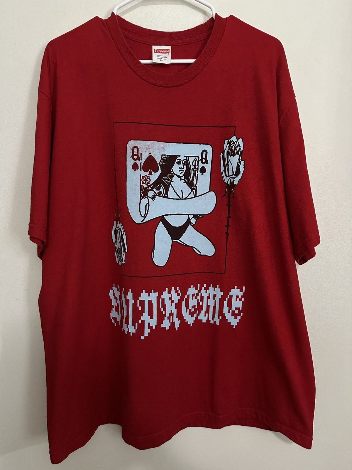 Supreme store queen tee