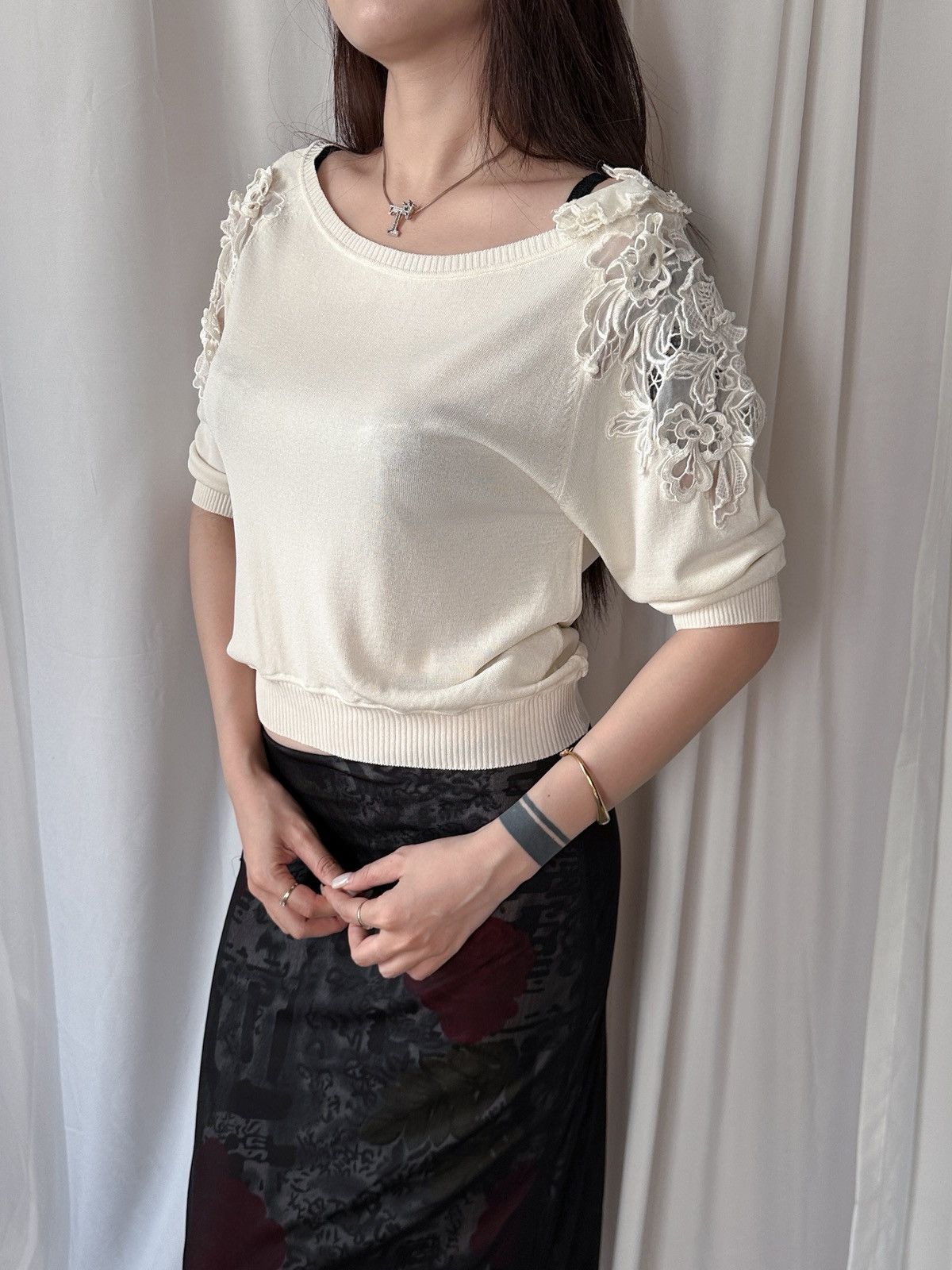 Ermanno Scervino Ermanno Scervino lace detail knit top Size M / US 6-8 / IT 42-44 - 1 Thumbnail