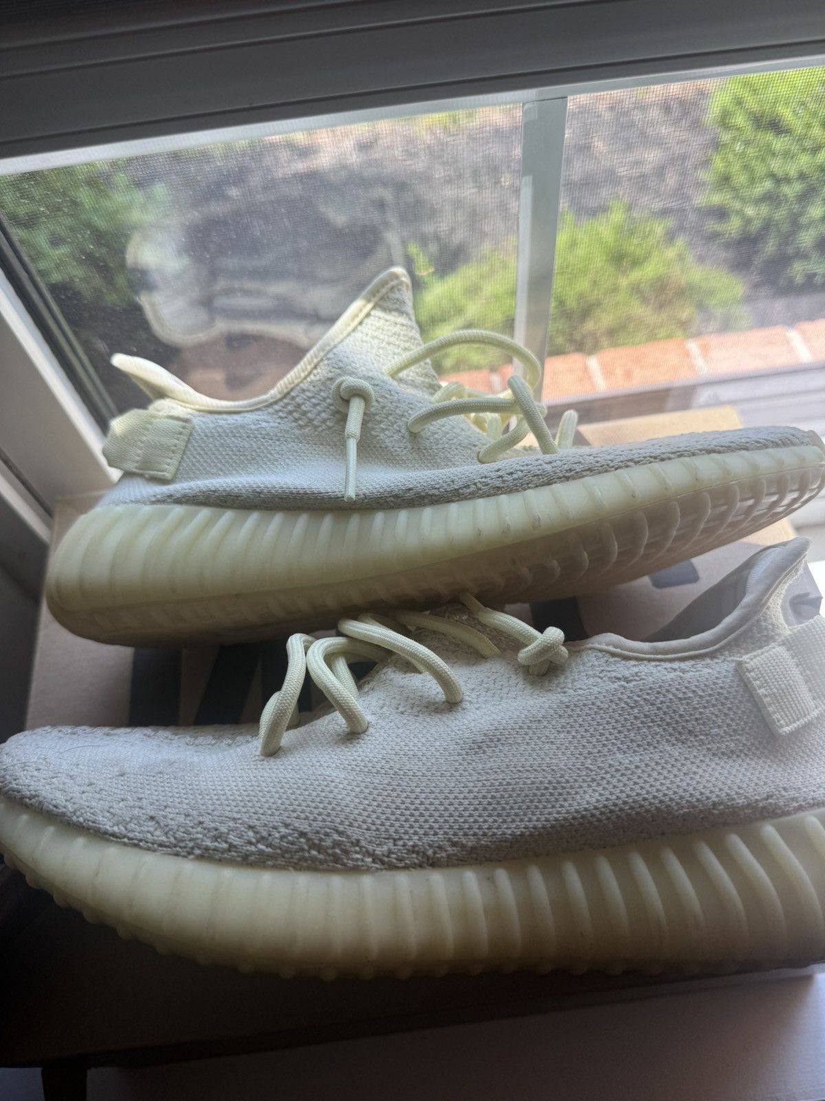 Yeezy Yeezy Boost 350 Butter Size US 9 / EU 42 - 2 Thumbnail