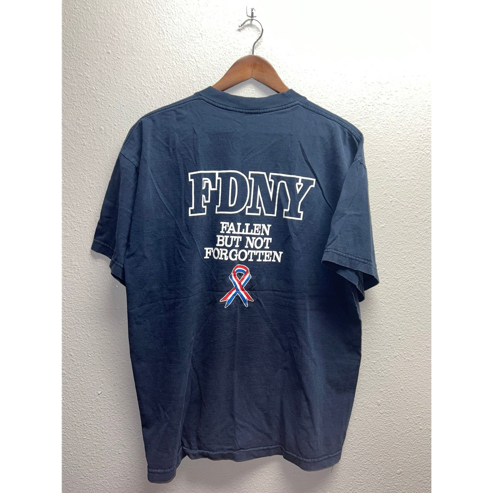 Vintage Vintage New York Fire Departmnet Shirt Fallen Blue 90s XL Size US XL / EU 56 / 4 - 1 Thumbnail