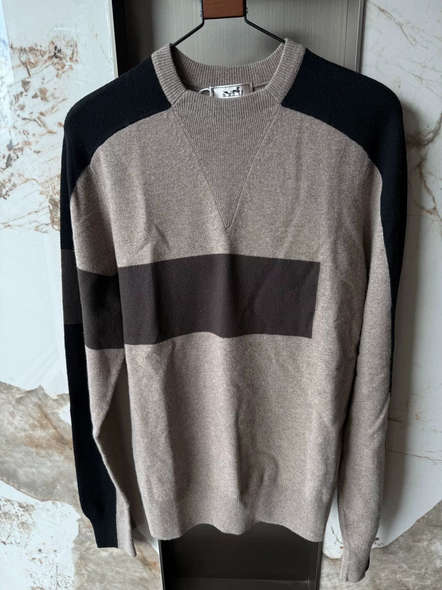 Hermes Hermes Men's Colorblock Wool Sweater Size US M / EU 48-50 / 2 - 1 Thumbnail