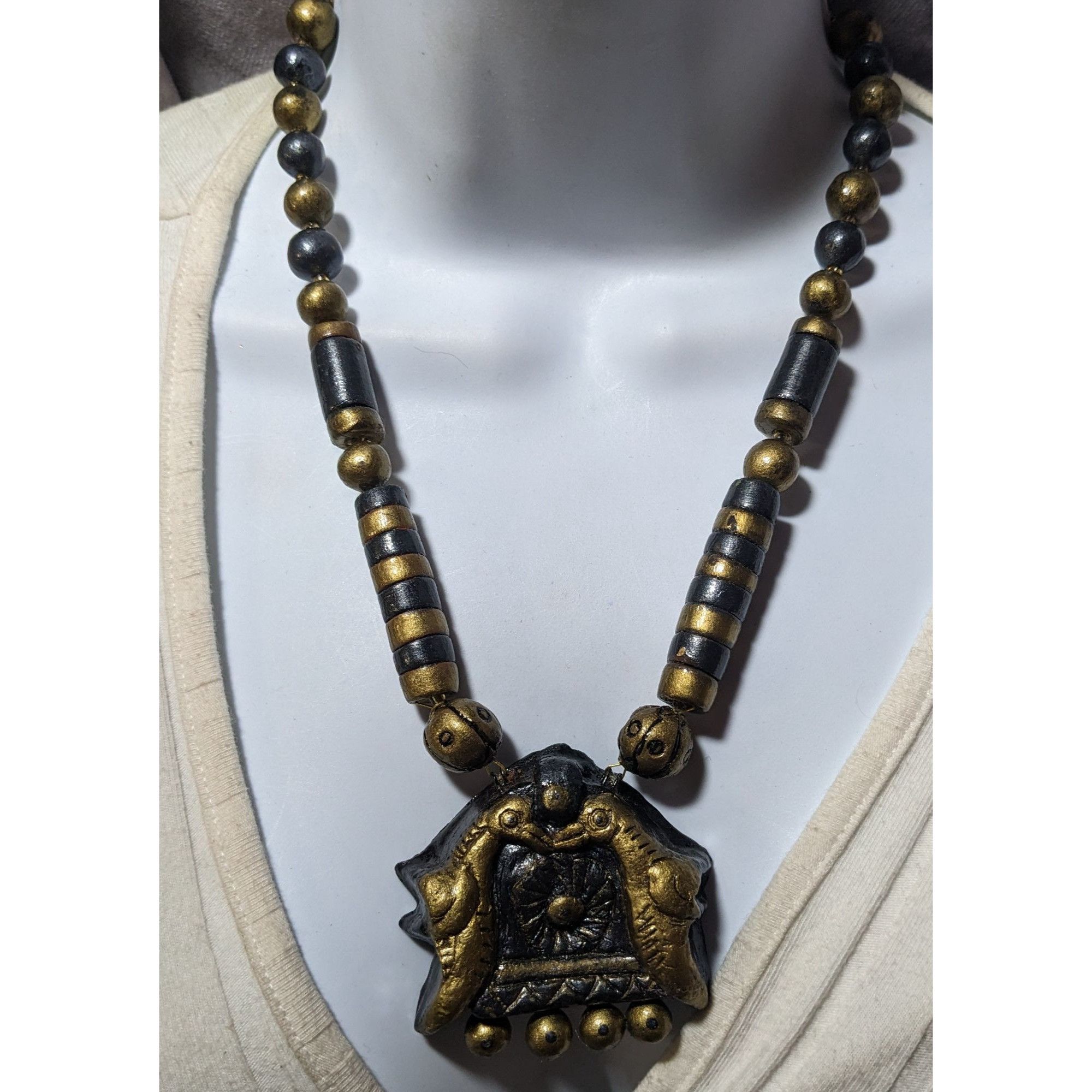 Other Vintage Terra Cotta Gold And Black Bird Beaded Pendant Neckl Size ONE SIZE - 9 Thumbnail