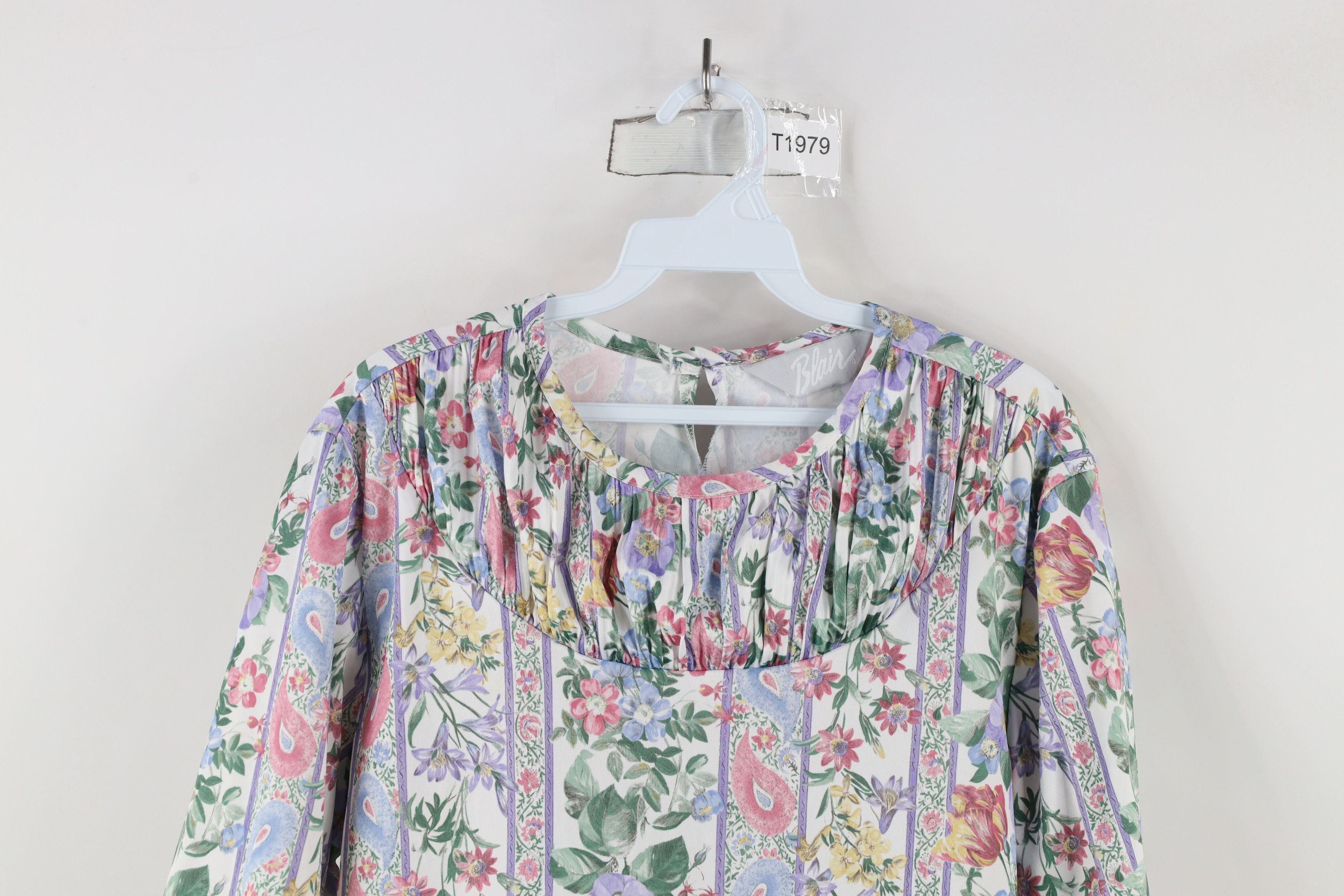 Vintage Vintage 90s Streetwear Flower Ruffle Knit Shirt Blouse USA Size L / US 10 / IT 46 - 2 Thumbnail