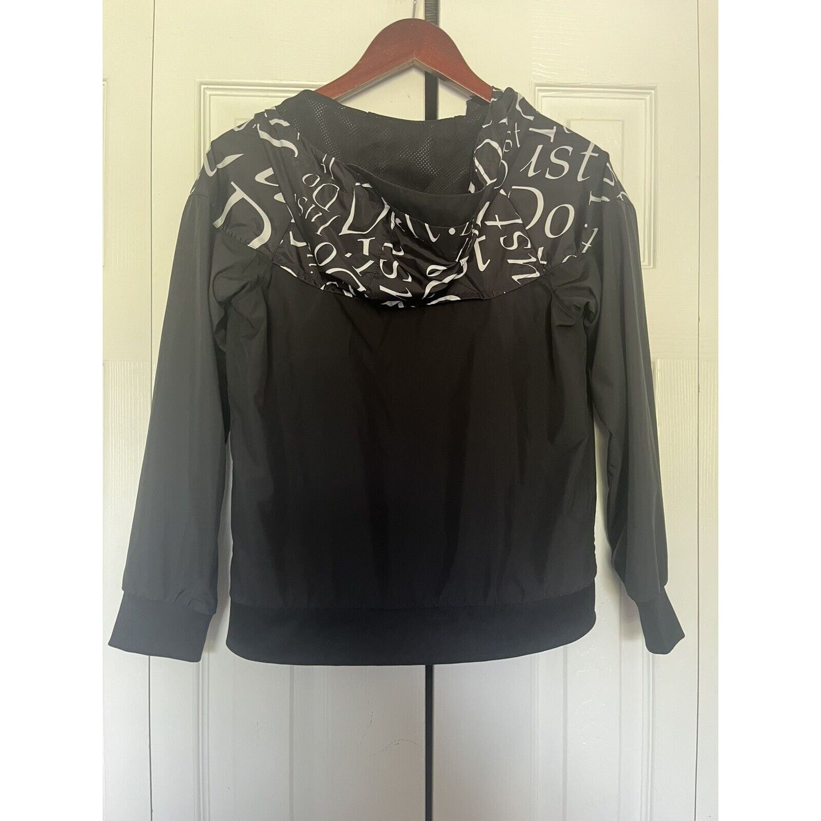 Nike Boys Youth Nike Black Jacket Wind Size Medium Size US M / EU 48-50 / 2 - 5 Thumbnail
