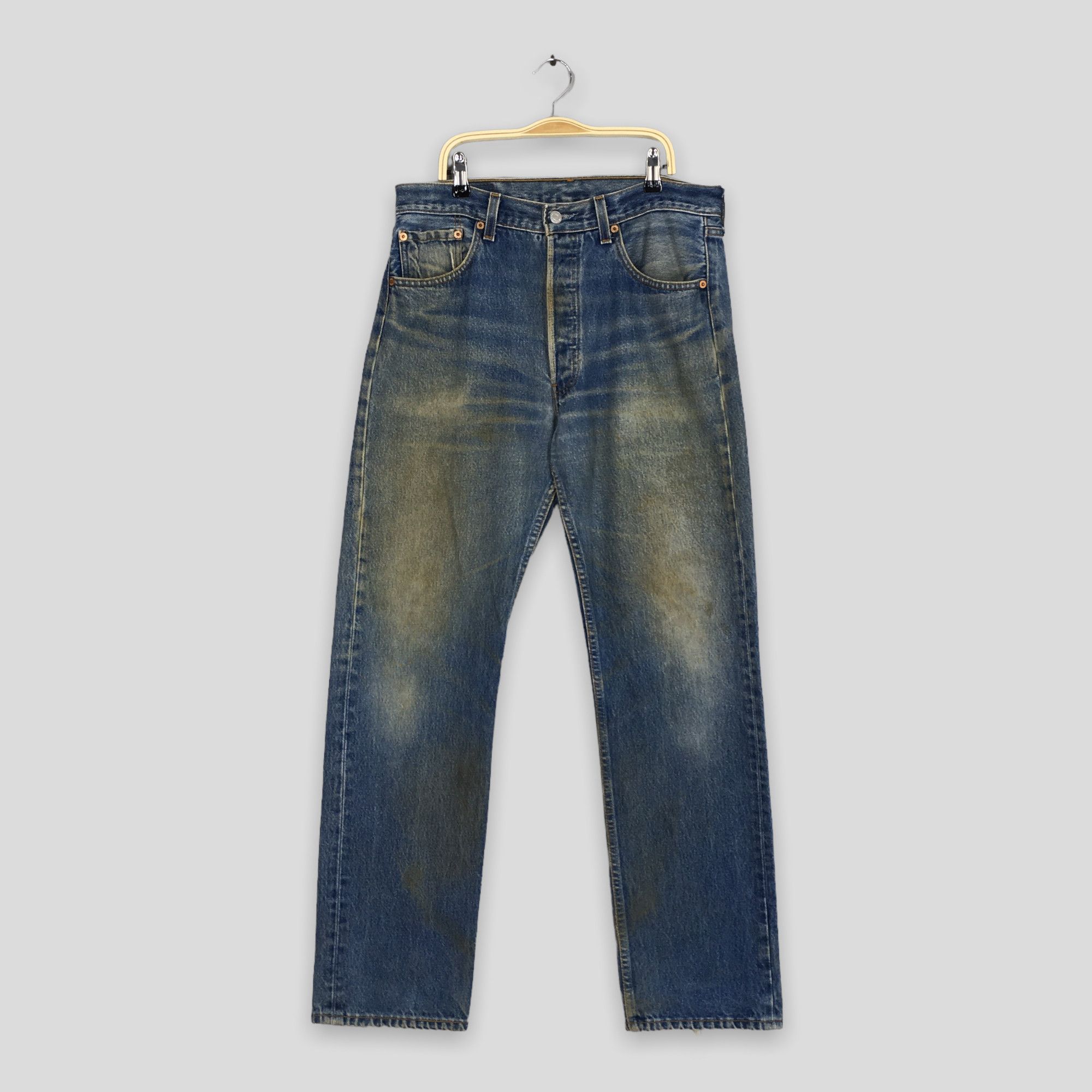 image of Distressed Denim x Levis Size 32X31 Vintage Levi's 501Xx Faded Dirty Jeans in Blue, Men's