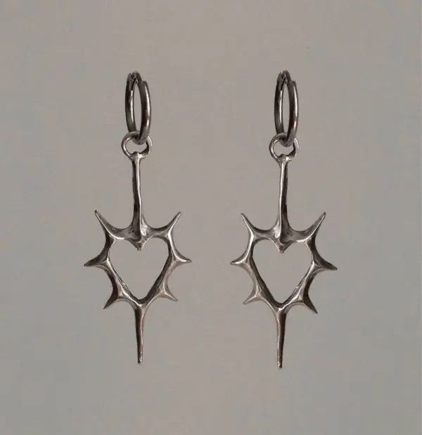 Japanese Brand × Jewelry Goth Thorn Heart Earrings Korean Fashion Size ONE SIZE - 1 Thumbnail