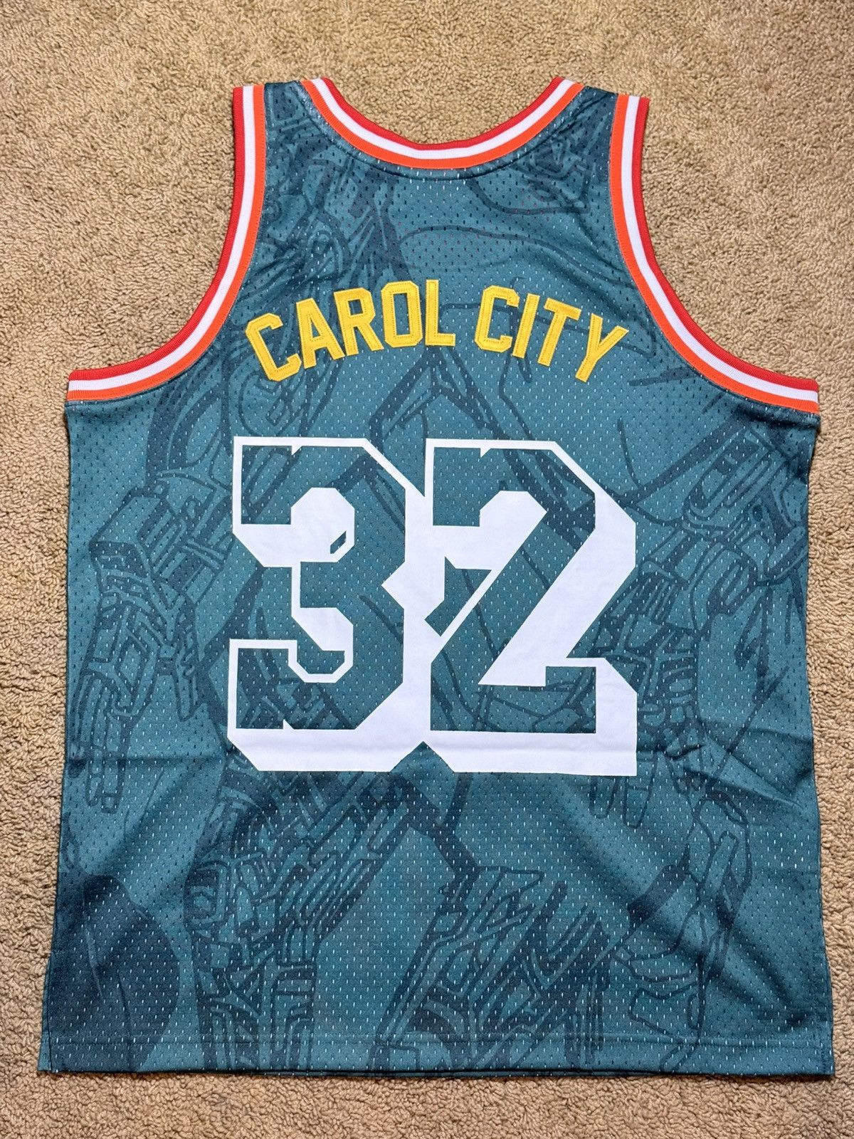 Mitchell & Ness Mitchell & Ness Miami Heat x Denzel Curry B/R M Large BNWT Size US L / EU 52-54 / 3 - 2 Thumbnail