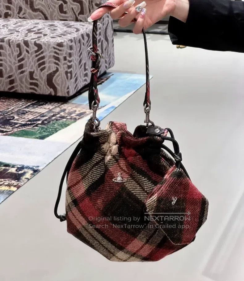 Vivienne Westwood Vivienne Westwood size os Black and Red Plaid Woolen Drawst Size ONE SIZE - 1 Thumbnail