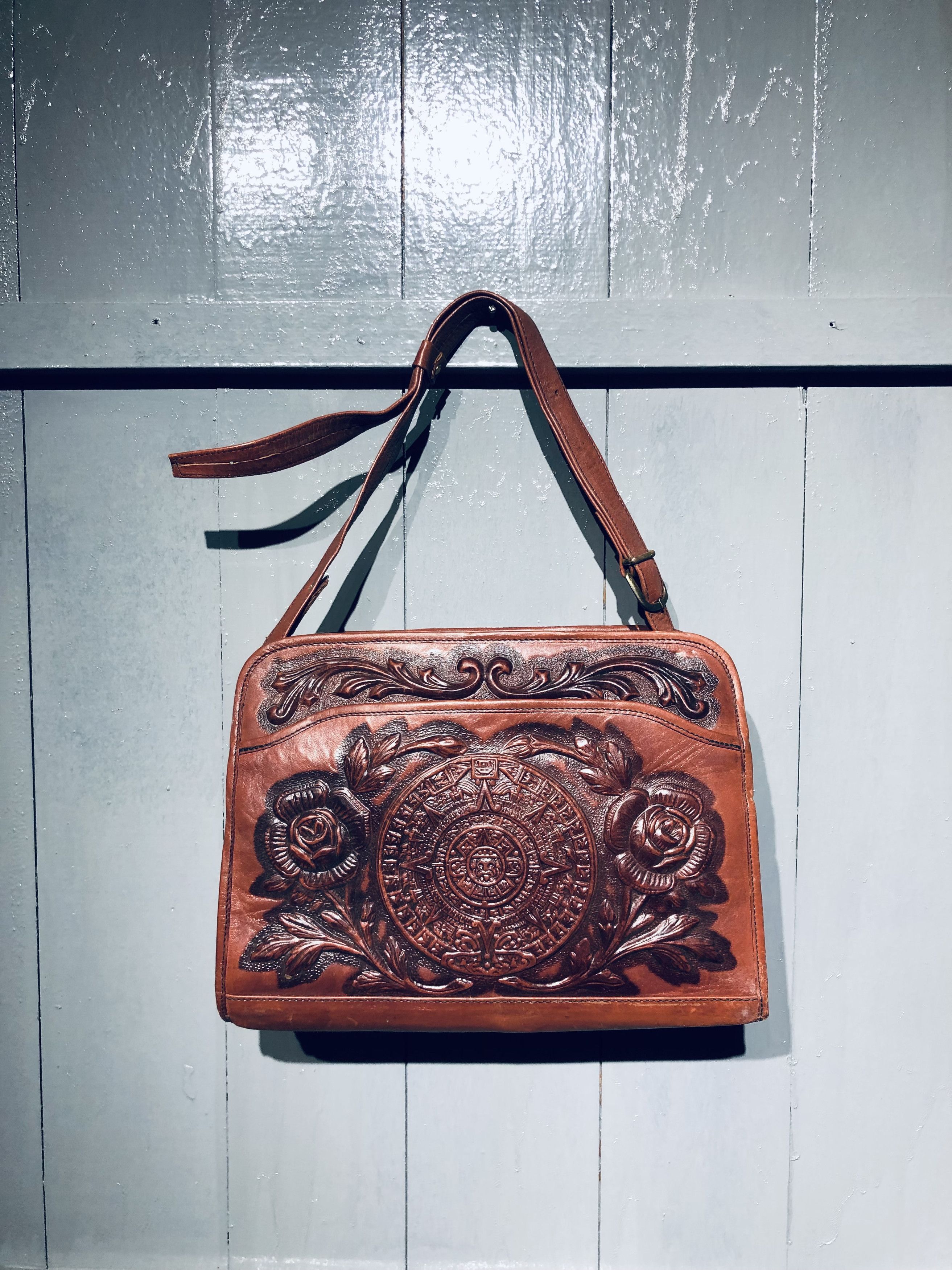 Leather × Vintage Vintage ‼️Mount-Abur Brown Carved Leather Shoulder Bag Size ONE SIZE - 13 Thumbnail