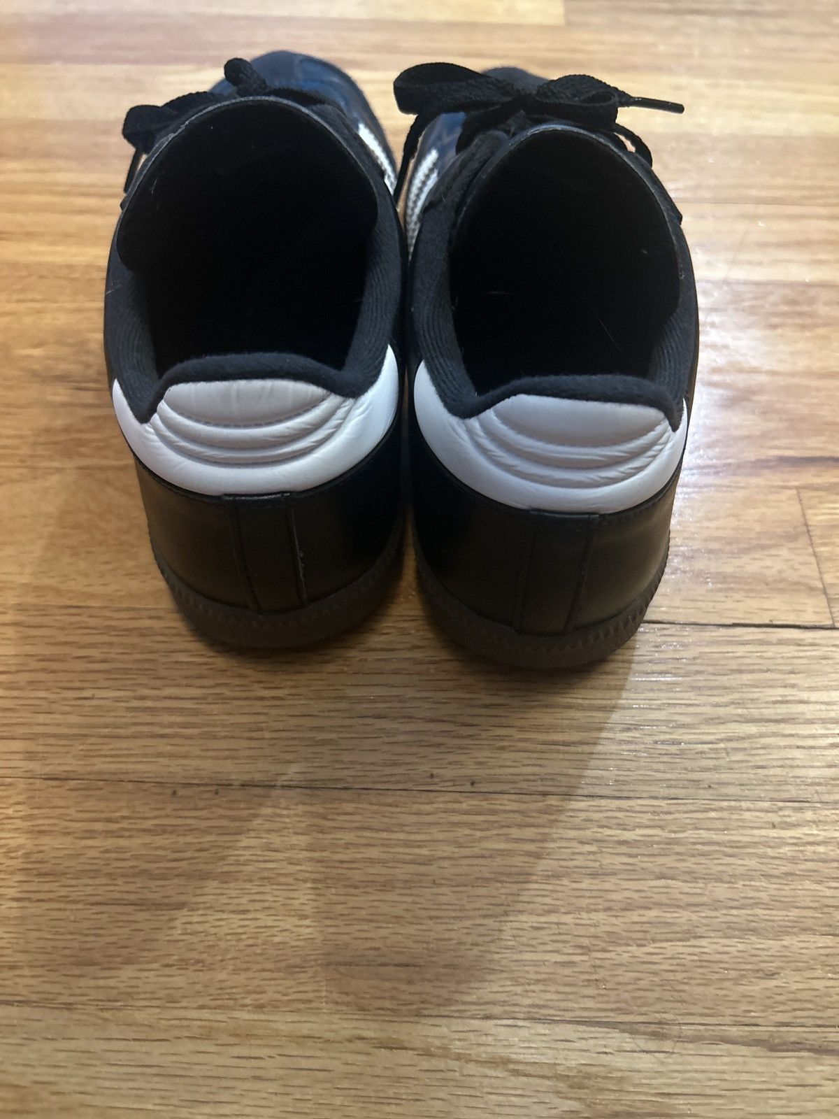 Adidas Adidas 9.5 Samba OG Black White Gum Leather VINTAGE Size US 9.5 / EU 42-43 - 5 Thumbnail