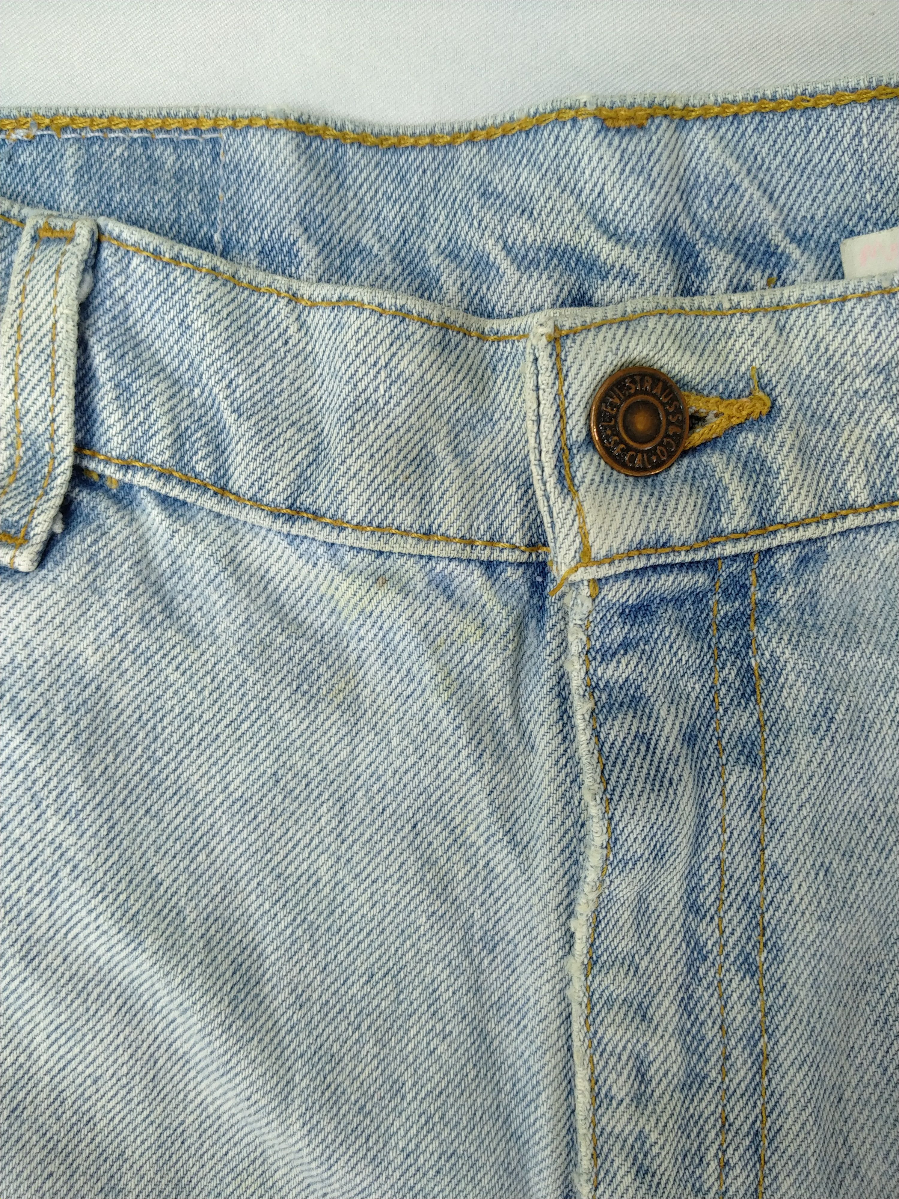 Levi's Light Wash Vintage Levi's 550 Denim 31 x 30.5 -JN552 Size US 31 - 11 Thumbnail