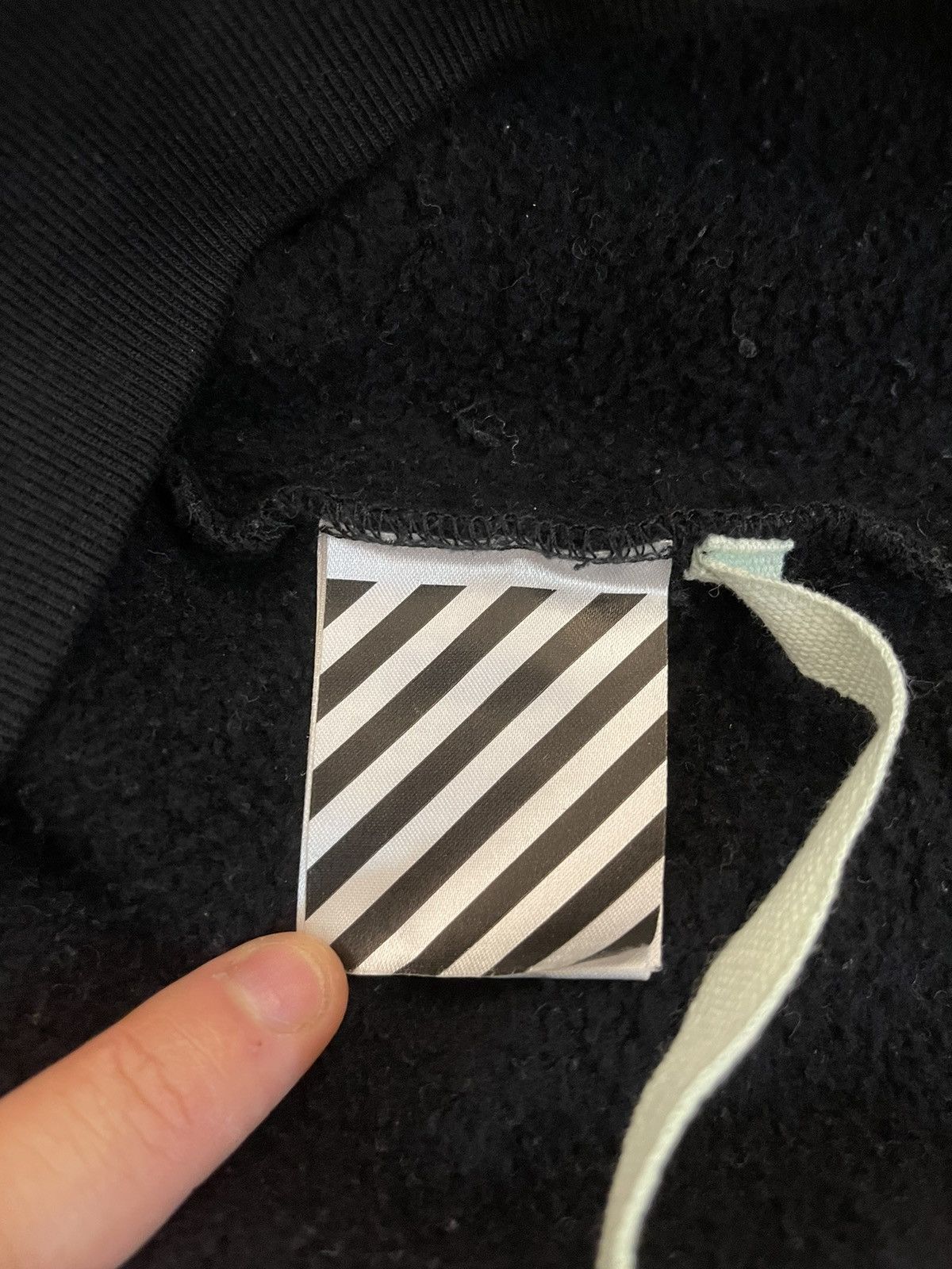 Off-White Off White Diagonal Spray Crewneck Size US S / EU 44-46 / 1 - 9 Thumbnail