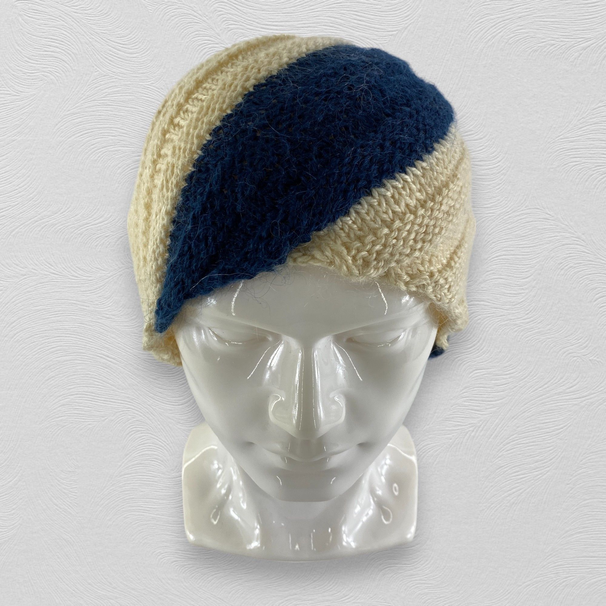 Japanese Brand Stripes Design Snow Cap Hat Beanie -BN519 Size ONE SIZE - 1 Thumbnail