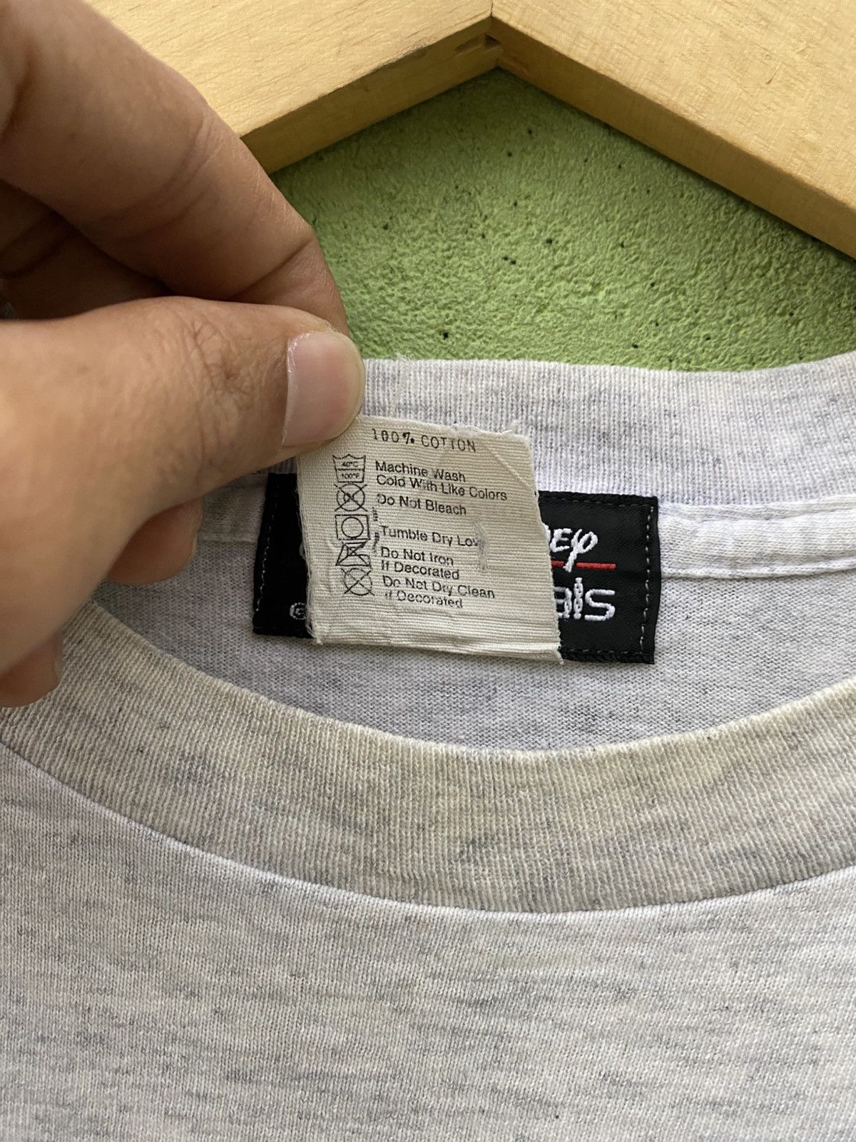 Vintage Vintage Classic Disney Originals Mickey Mouse Grey Graphic Size US XL / EU 56 / 4 - 10 Thumbnail