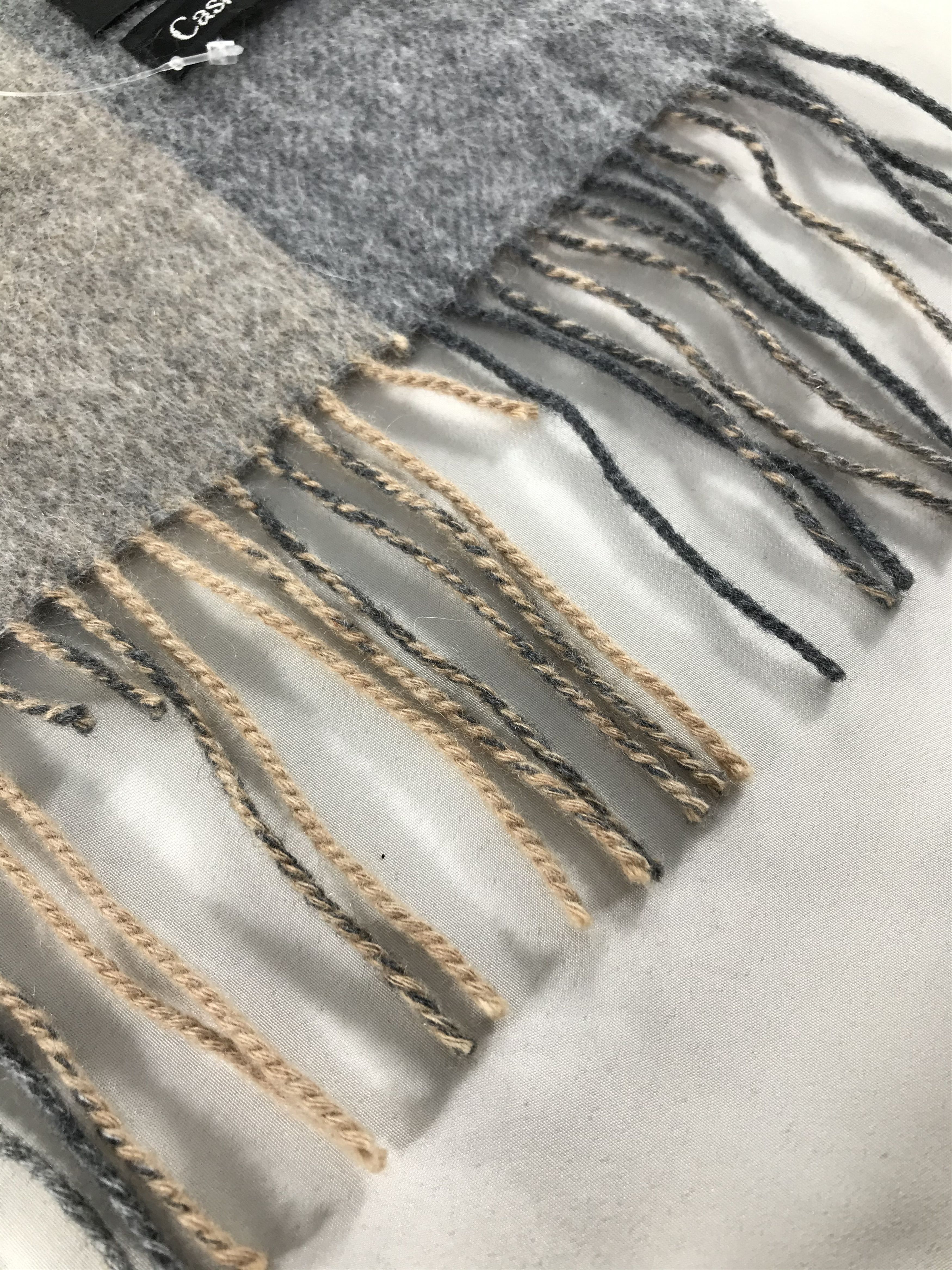DKNY DKNY Scarf / Muffler / Neckwear - WW3024 Size ONE SIZE - 5 Thumbnail