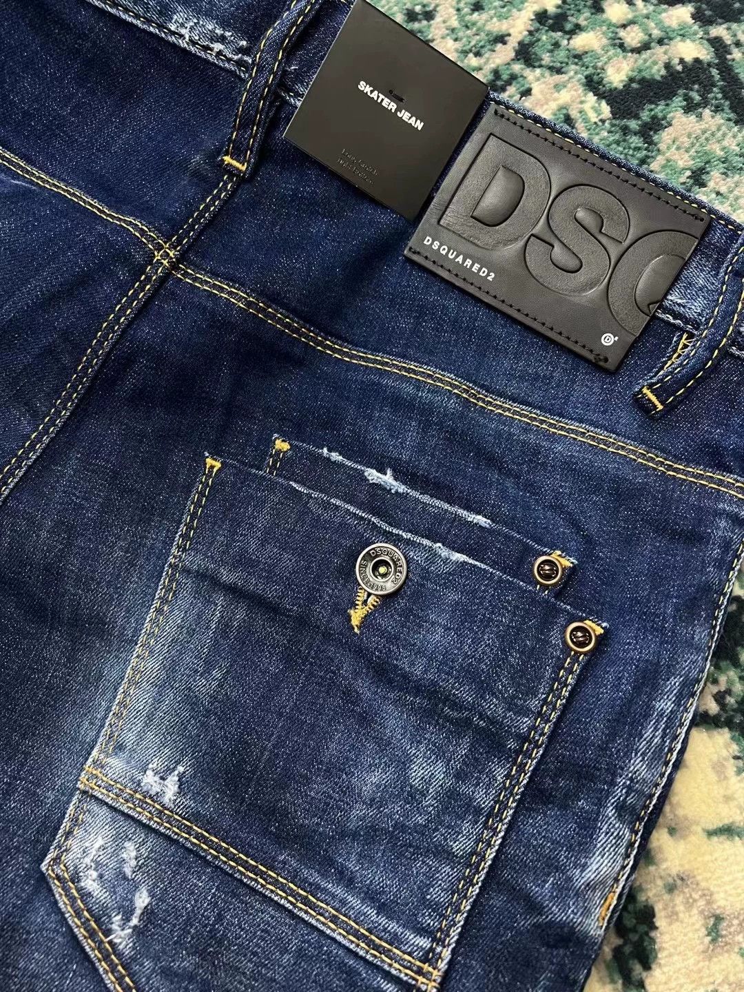 Dsquared2 Dsquared2 SKATER Jeans Blue Washed Slim Mid-Rise 9-Cut Size US 28 / EU 44 - 7 Thumbnail