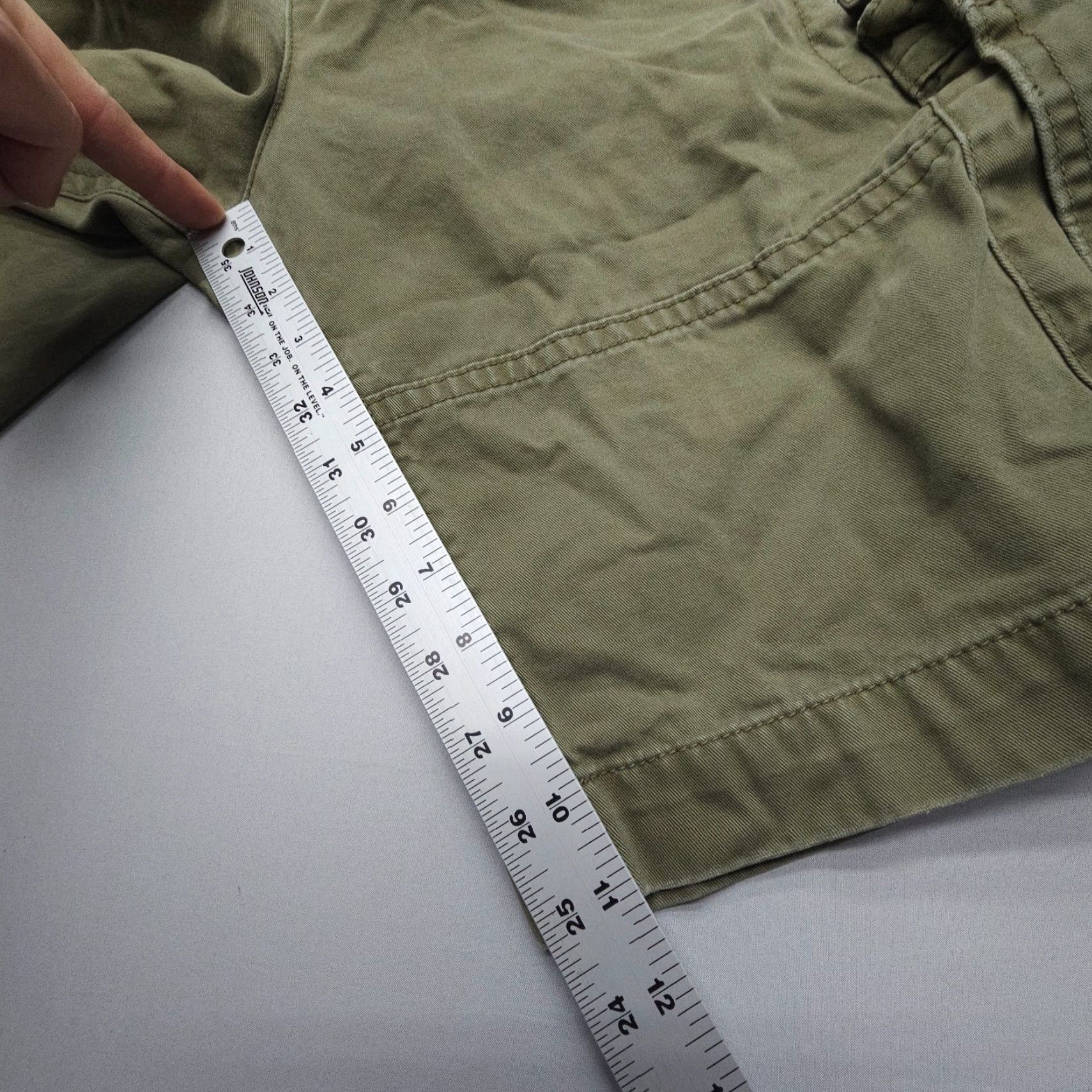 Old Navy VINTAGE Old Navy Cargo Shorts Mens 40 x 11 Green Twill Army Military Casual Shorts Size US 40 / EU 56 - 6 Thumbnail