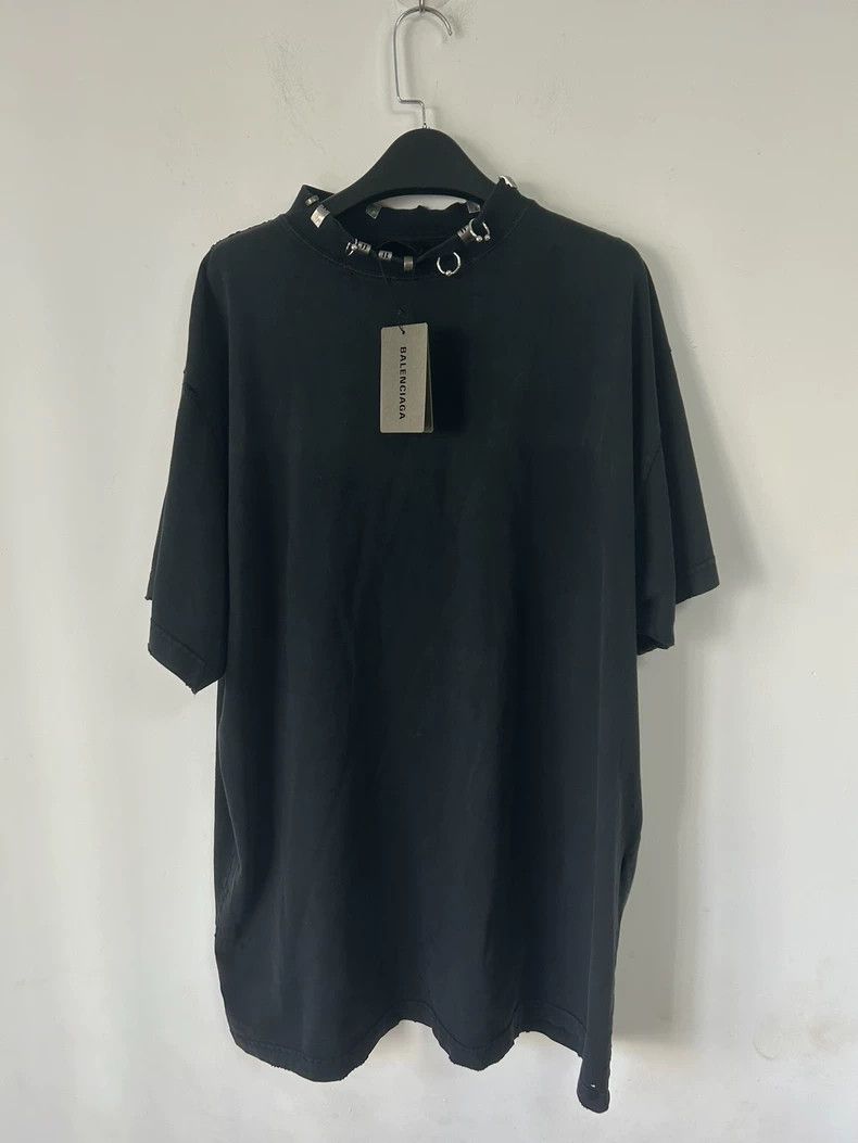 Balenciaga Balenciaga Perforated lighter iron piece neckline short sle Size US S / EU 44-46 / 1 - 1 Thumbnail
