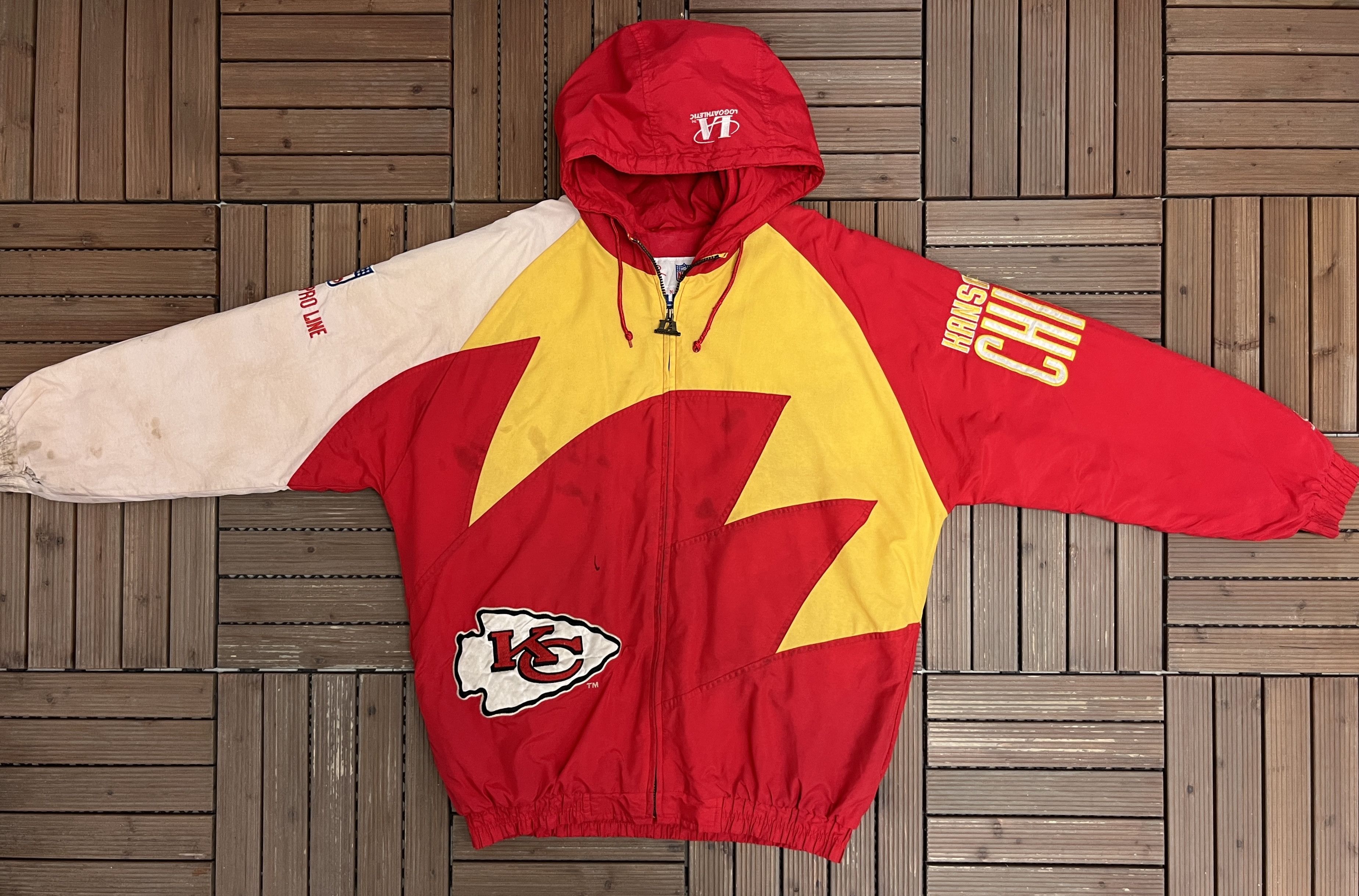 Logo Athletic × Vintage Kansas City Chiefs Vintage Sharktooth Puffer Jacket Size US L / EU 52-54 / 3 - 5 Thumbnail