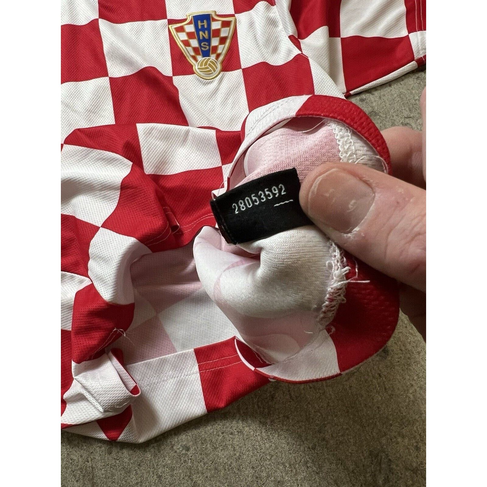 Nike Croatia Home football shirt Nike Camiseta Mens Size L Size US L / EU 52-54 / 3 - 7 Thumbnail