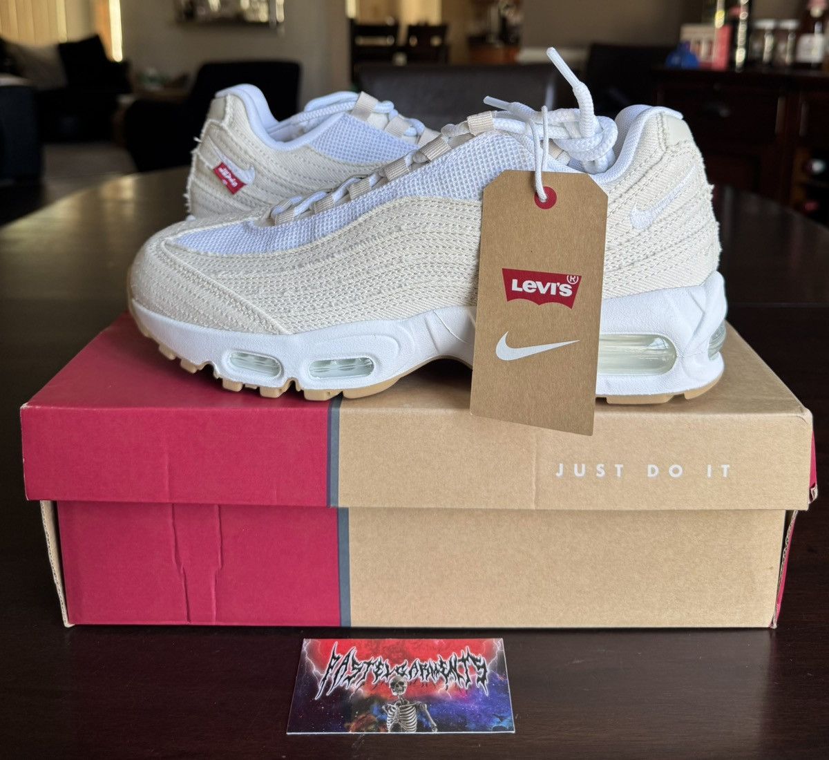 Levi's × Nike Levi's x Nike Air Max 95 OG Light Orewood Brown Denim Size US 8 / EU 41 - 1 Thumbnail