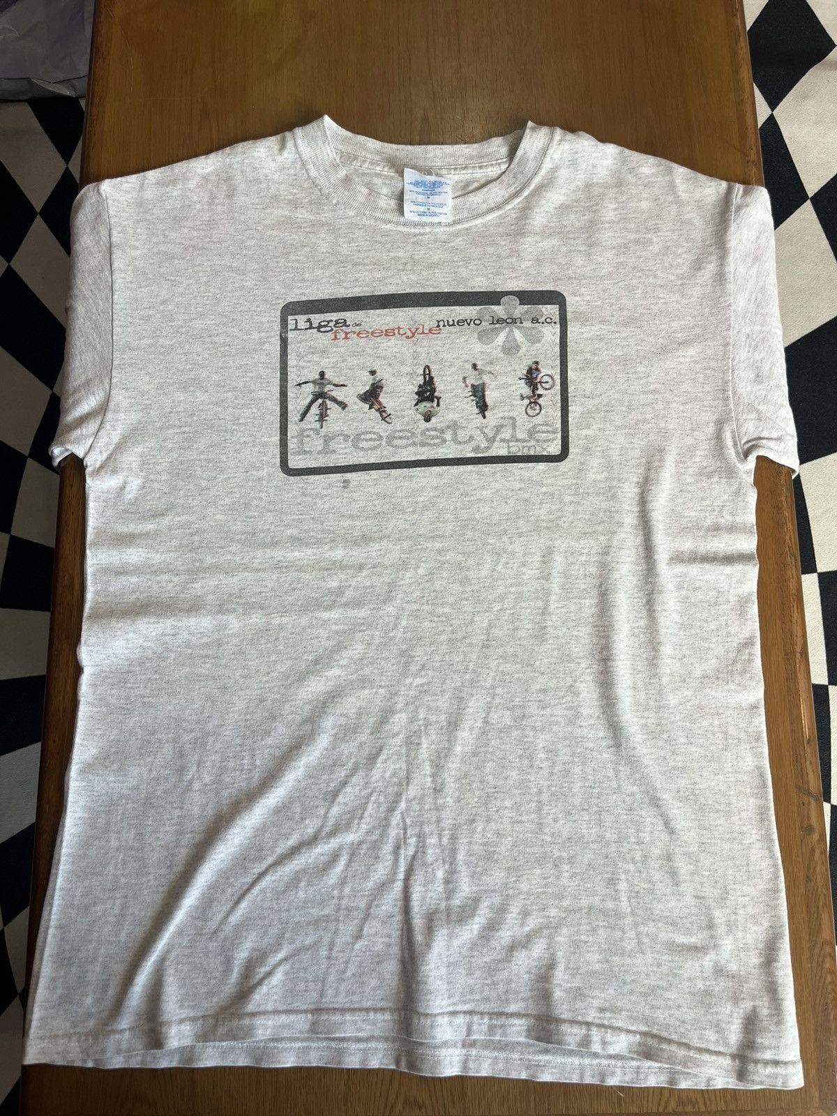 Vintage Vintage BMX Freestyle Liga de nuevo leon a.c. 00’s Tshirt Size US M / EU 48-50 / 2 - 4 Thumbnail