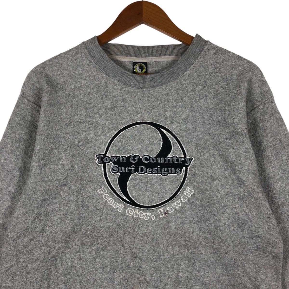 Vintage TOWN & COUNTRY Surf Design Big Logo Fleece Sweatshirt Size US M / EU 48-50 / 2 - 3 Thumbnail