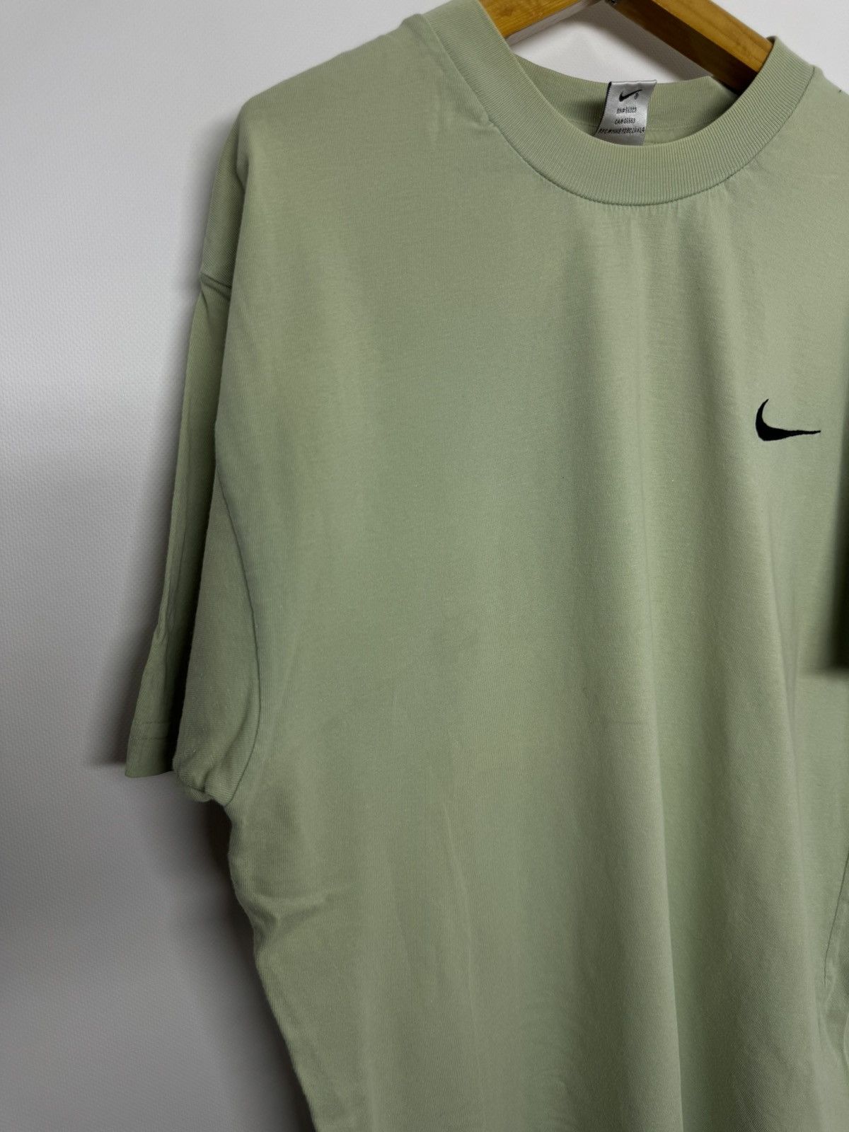 Nike Vintage Nike Swoosh Green T-Shirt 90’s Size US S / EU 44-46 / 1 - 8 Thumbnail