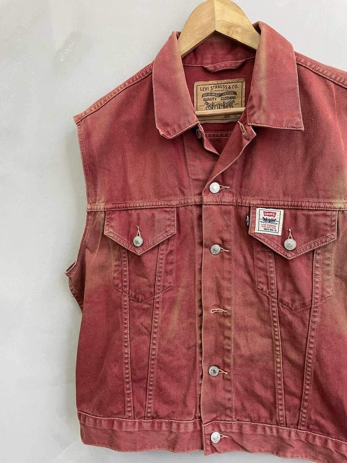 Levi's Rare retro Levis 90s denim jacket vest sun faded hype Size US M / EU 48-50 / 2 - 3 Thumbnail
