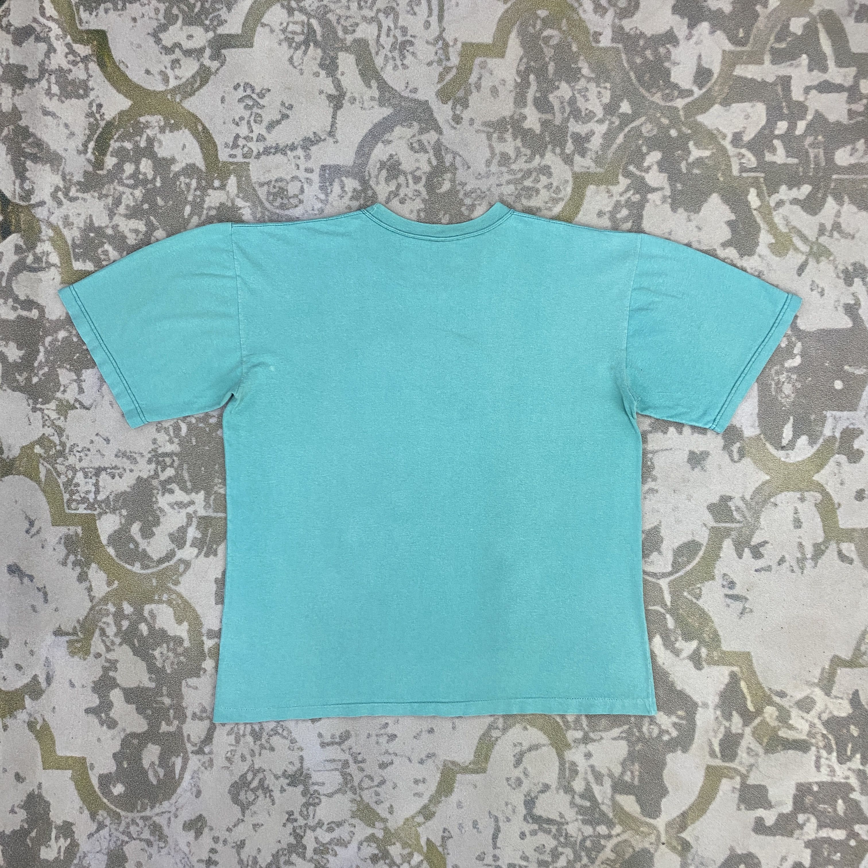 Nike Vintage Nike Embroidery Beaverton,Oregon USA Tshirt - J001 Size US L / EU 52-54 / 3 - 2 Thumbnail